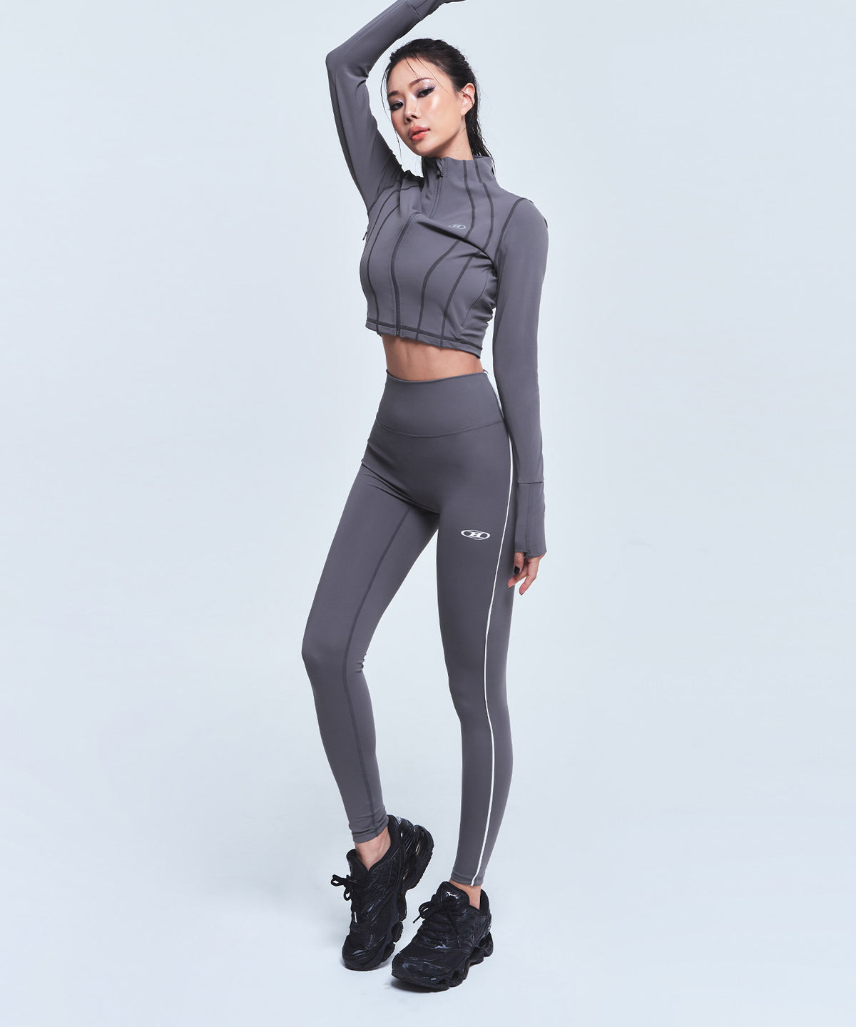 SYMBOL B PIPING LONG LEGGINGS [CHARCOAL]