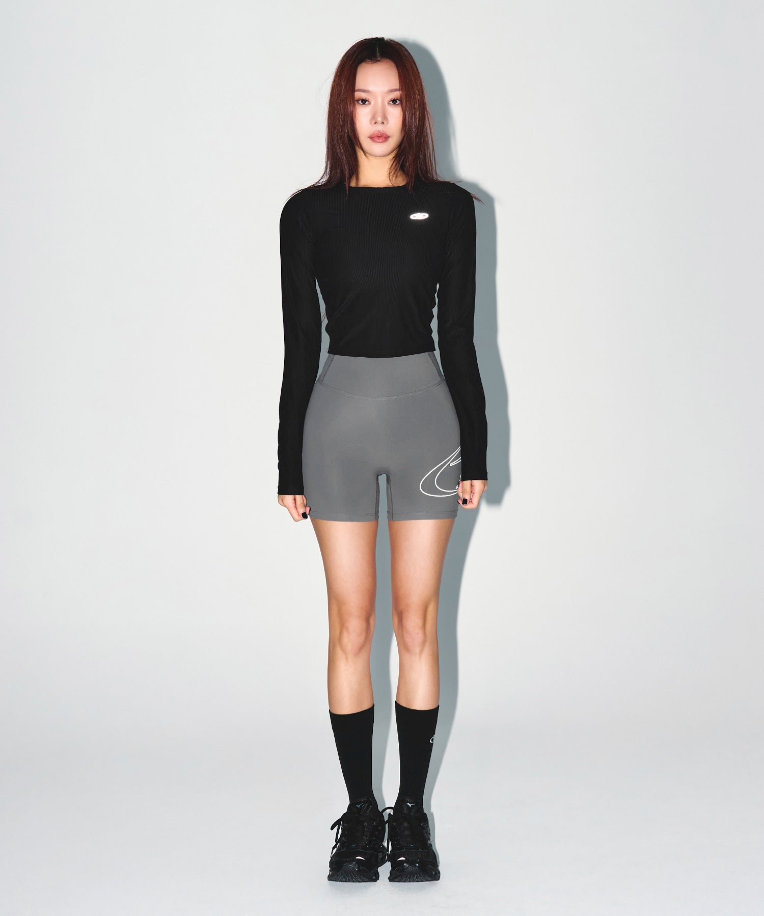 【予約販売：ご注文より1～3週間後に発送予定】W STROKE B 3.5 BIKER SHORTS [CHARCOAL]