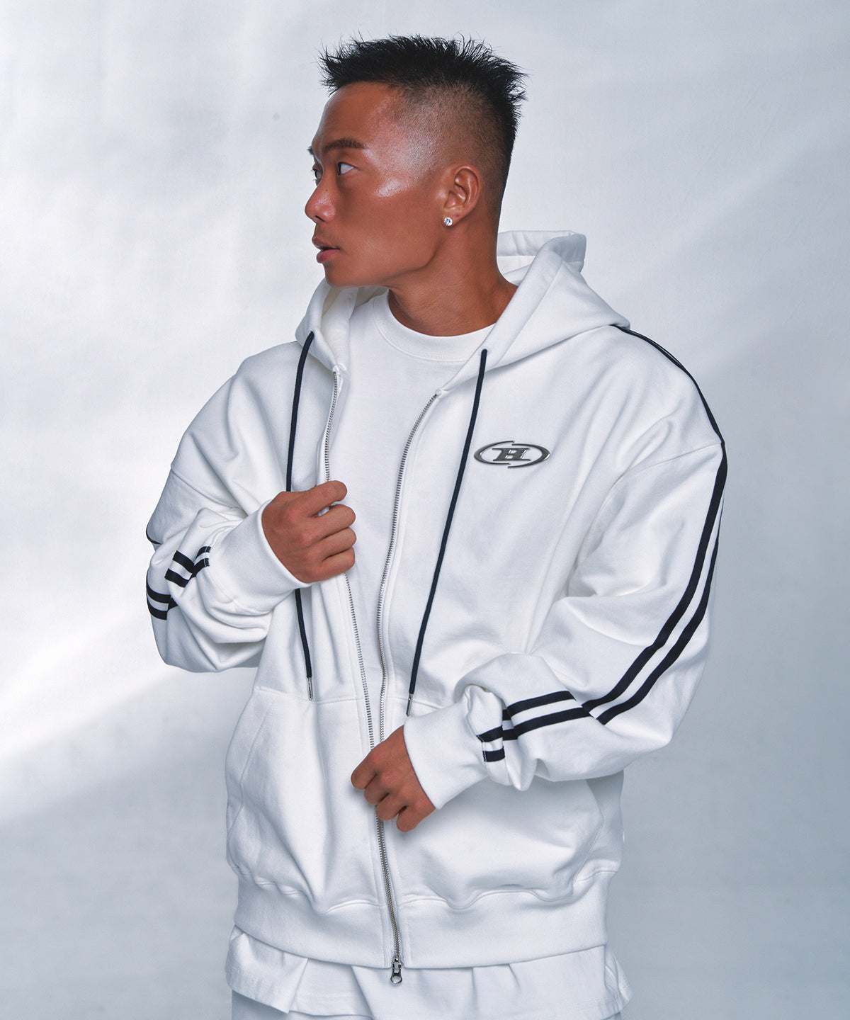 BIG CHROME B LOGO TRACK LINE ZIP-UP HOODIE [IVORY]