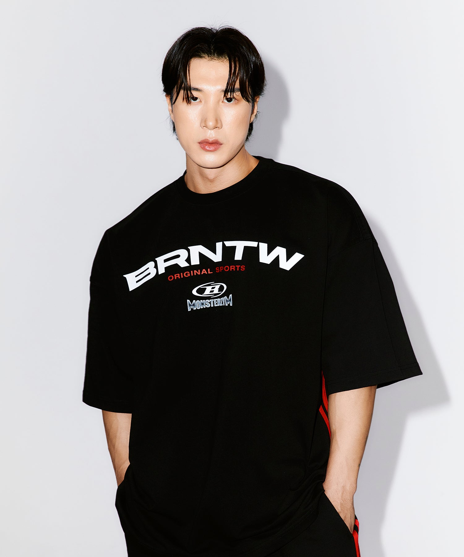【予約販売：ご注文より1～3週間後に発送予定】MONSTERZYM EXTRA FIT T-SHIRTS [BLACK]