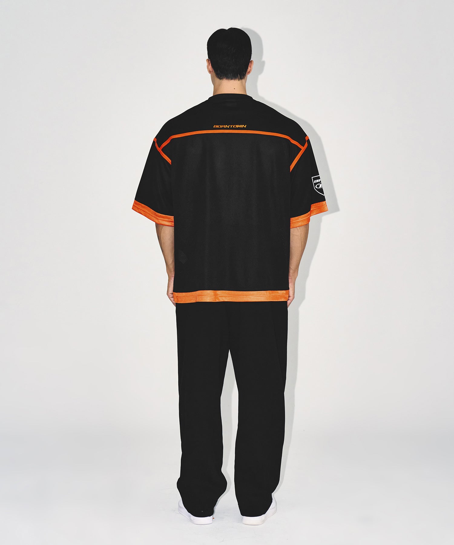 【予約販売：ご注文より1～3週間後に発送予定】MONSTERZYM 85 RUGBY JERSEY [BLACK]
