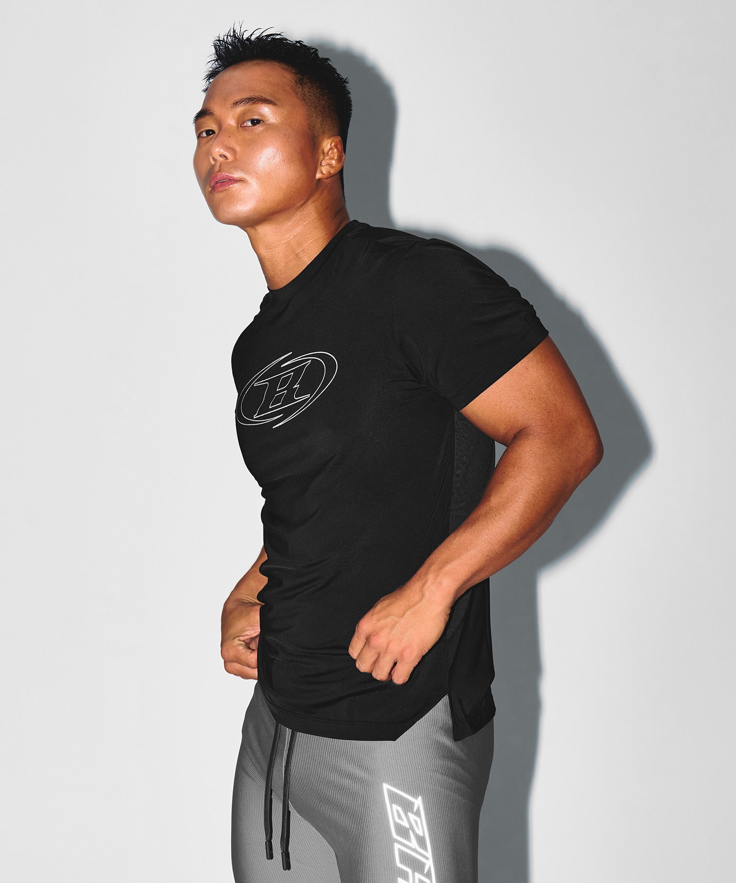 【予約販売：ご注文より1～3週間後に発送予定】STROKE B QUICK DRY T-SHIRTS [BLACK]