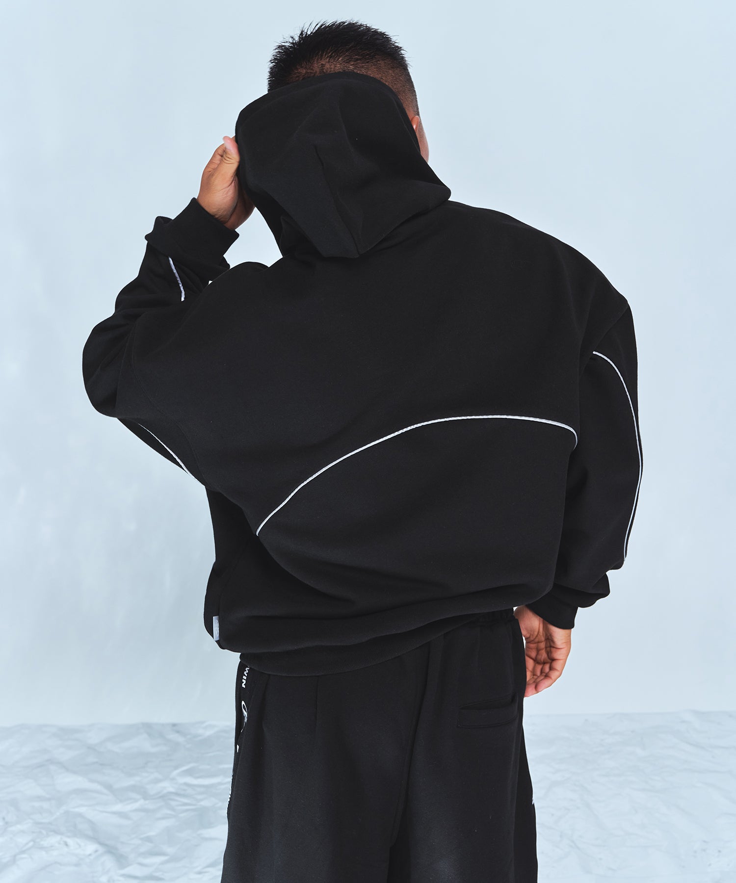 BIG CHROME REFLECTIVE LINE HOODIE [BLACK]