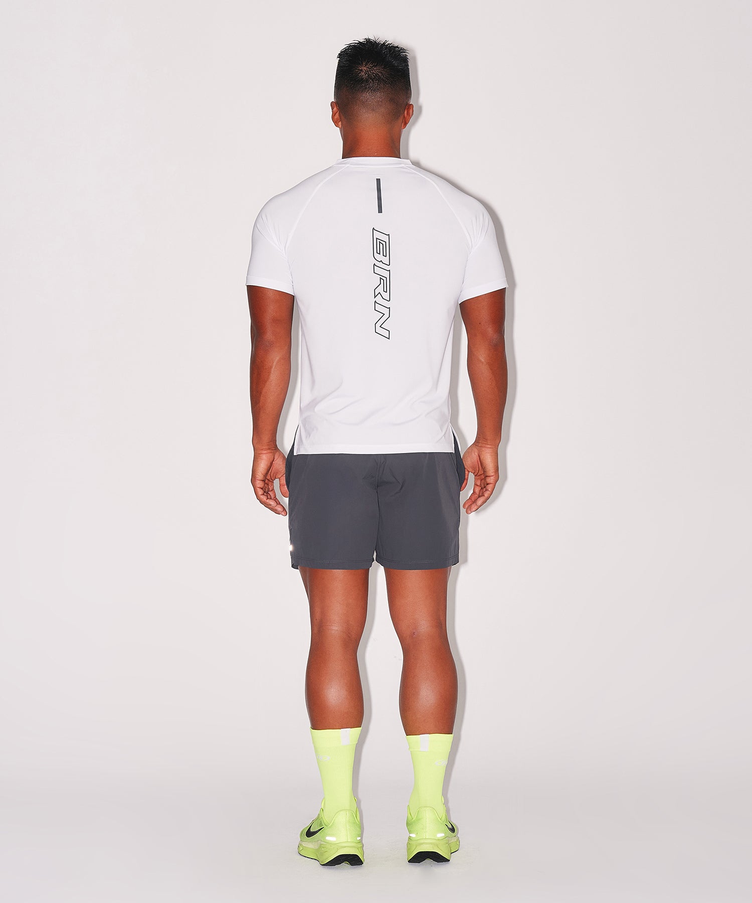 REFLECTIVE OUT BAND ACTIVE SHORTS [CHARCOAL]