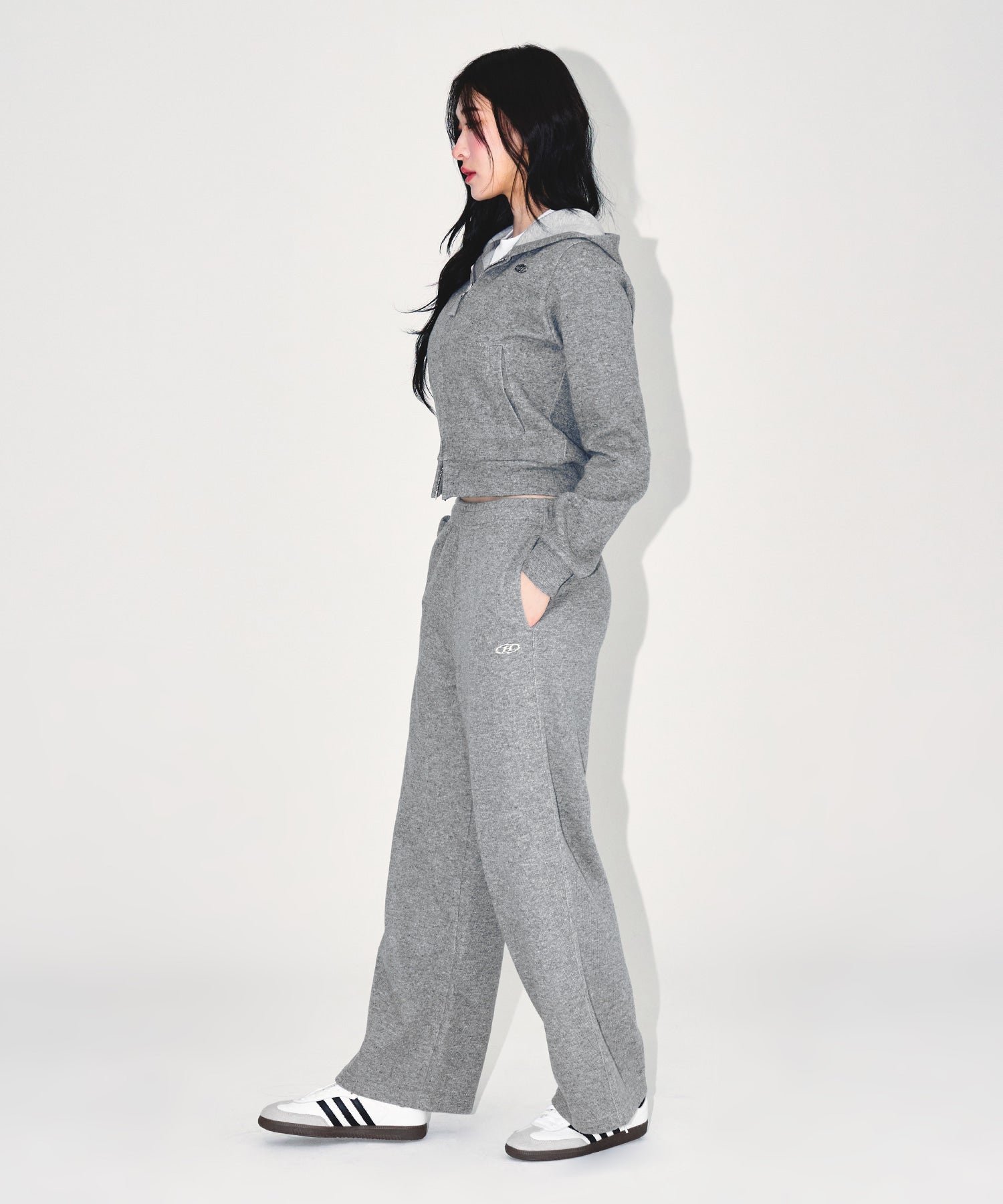 【予約販売：ご注文より1～3週間後に発送予定】W KNIT LIKE SEMI WIDE PANTS [MELANGE GREY]