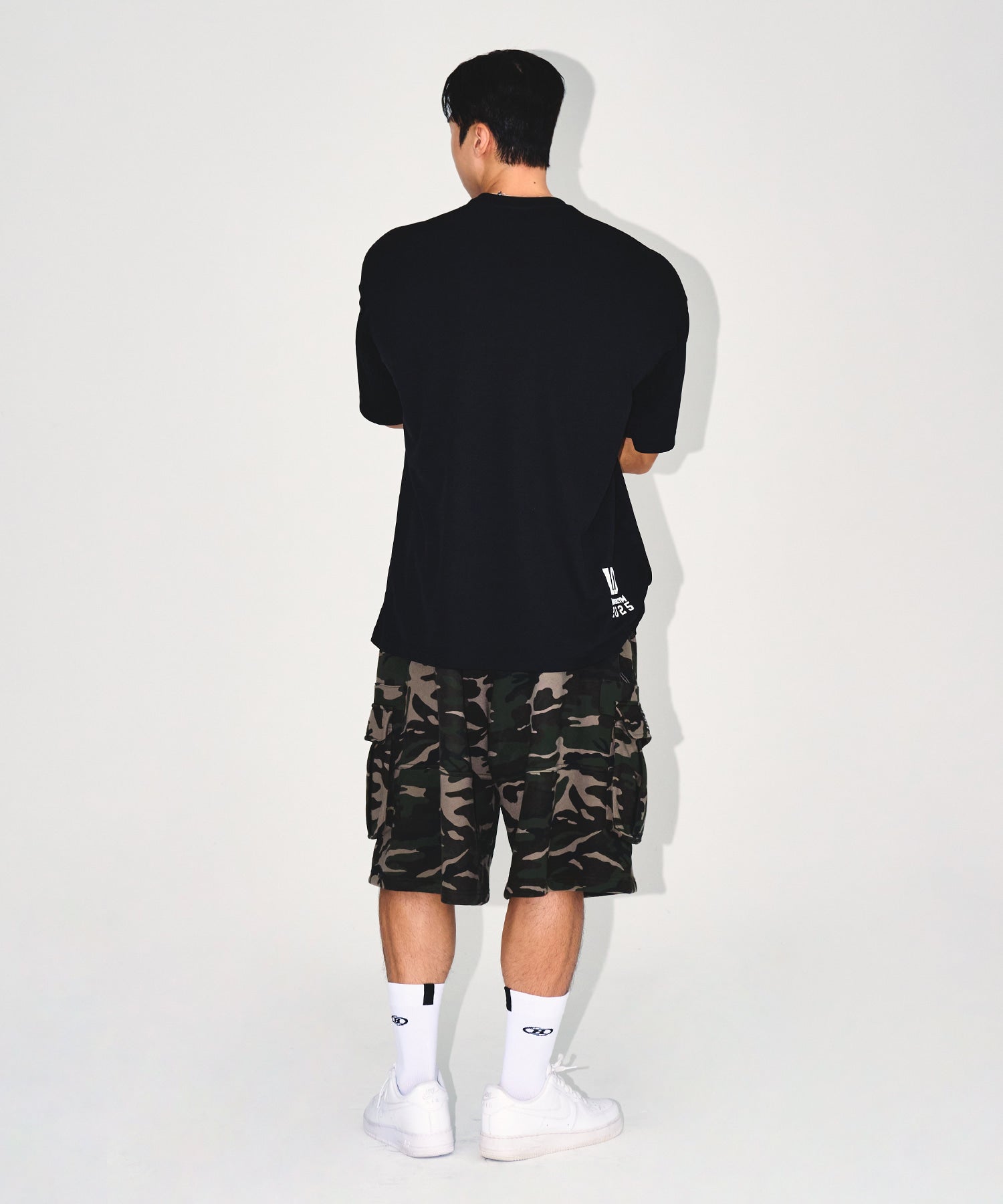 【予約販売：ご注文より1～3週間後に発送予定】MONSTERZYM 10th SEMI OVER FIT T-SHIRTS [BLACK]