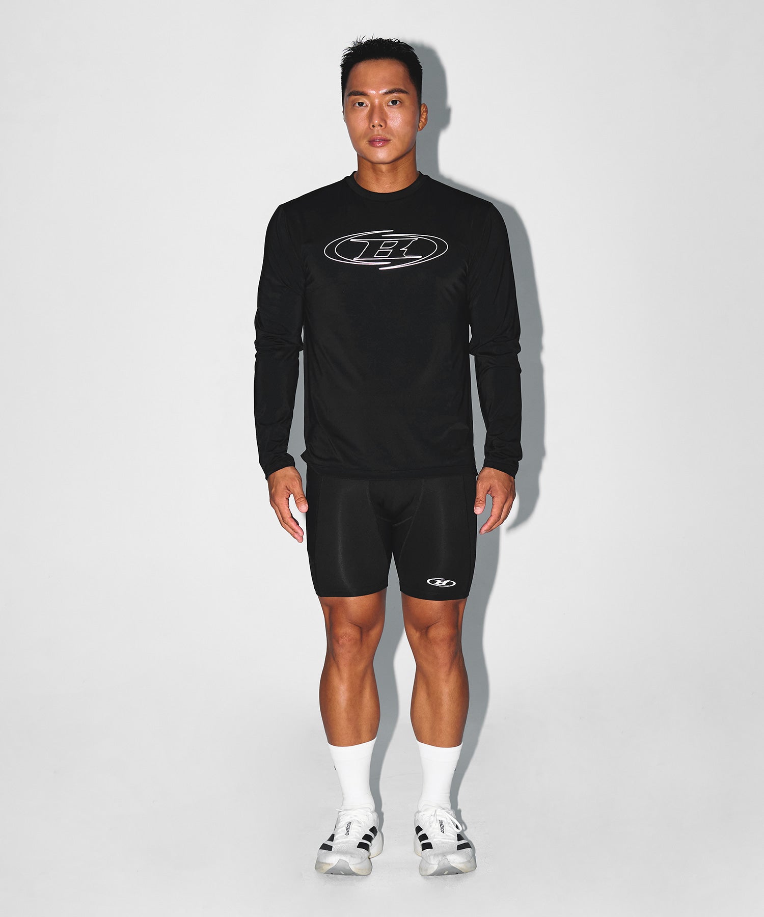 【予約販売：ご注文より1～3週間後に発送予定】BRN OUTBAND SHORT LEGGINGS [BLACK]