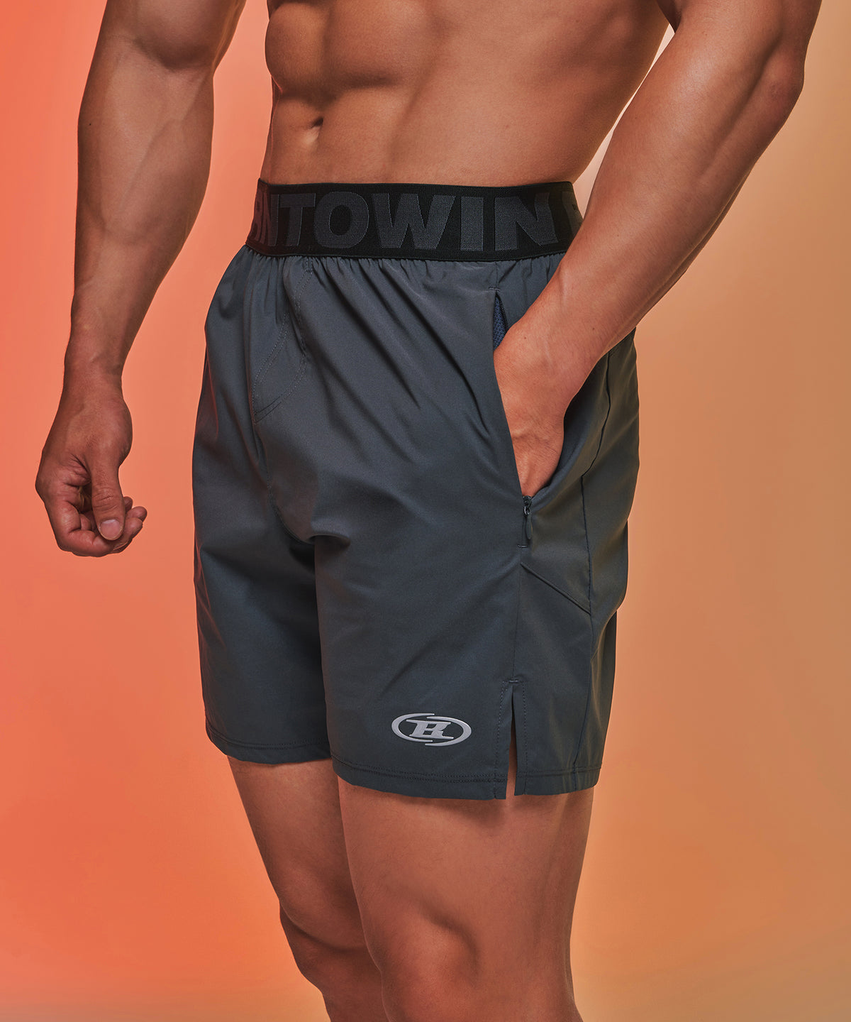 【韓国限定】OUTBAND BRN ACTIVE SHORTS [CHARCOAL]