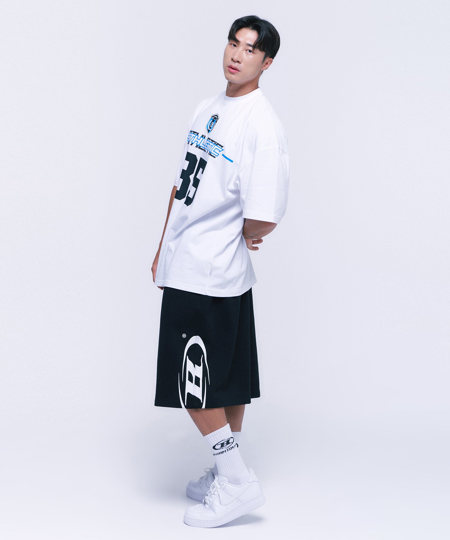 SIDE B LOGO HALF PANTS [BLACK]