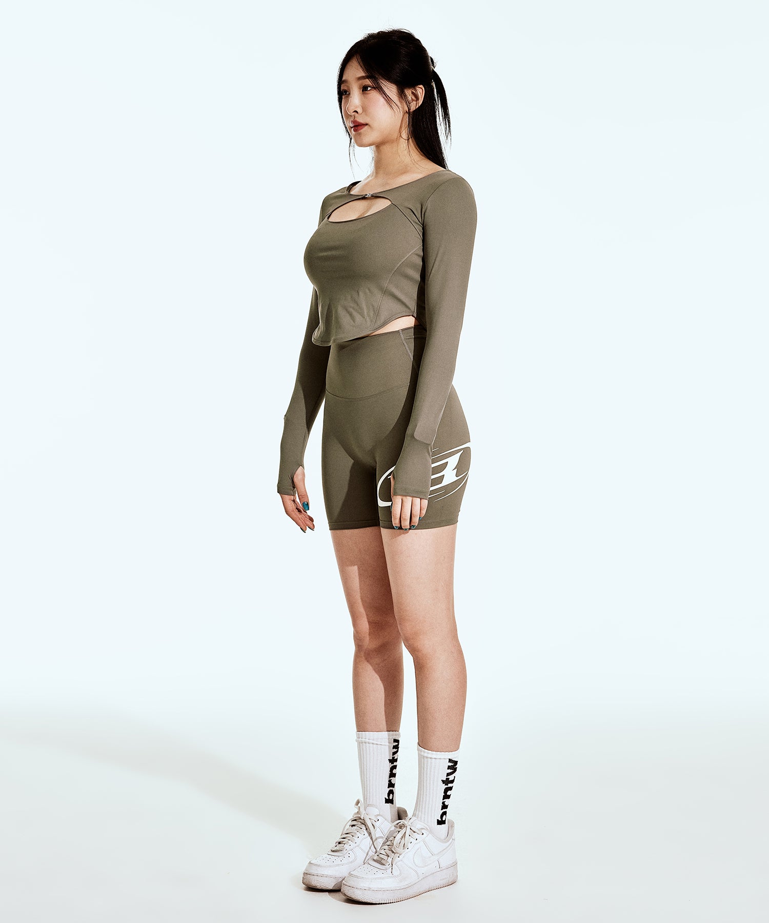 B-BUCKLE CUTOUT LONG SLEEVE [KHAKI]