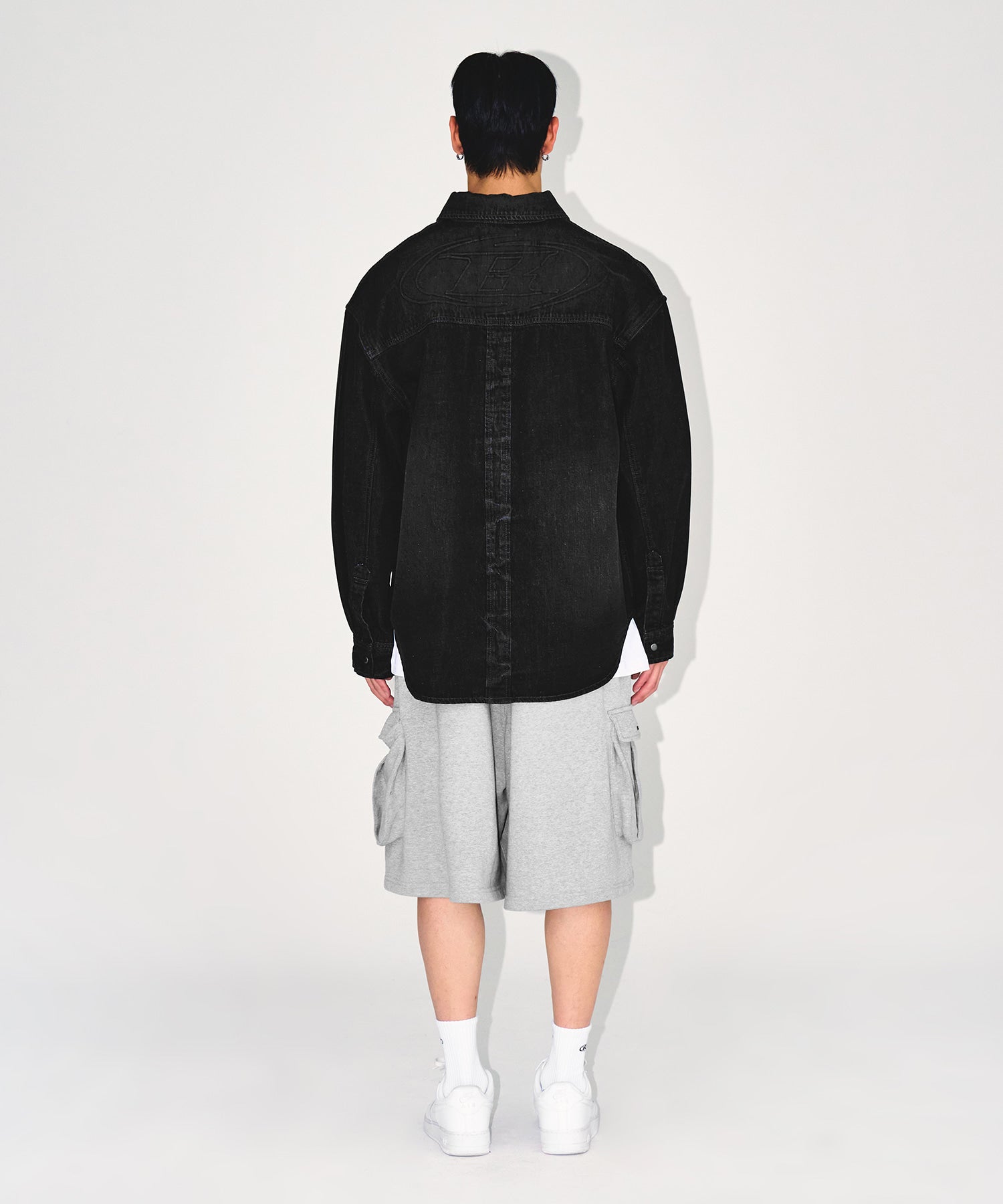 【予約販売：ご注文より1～3週間後に発送予定】WASHED DENIM OVER FIT SHIRTS [BLACK DENIM]
