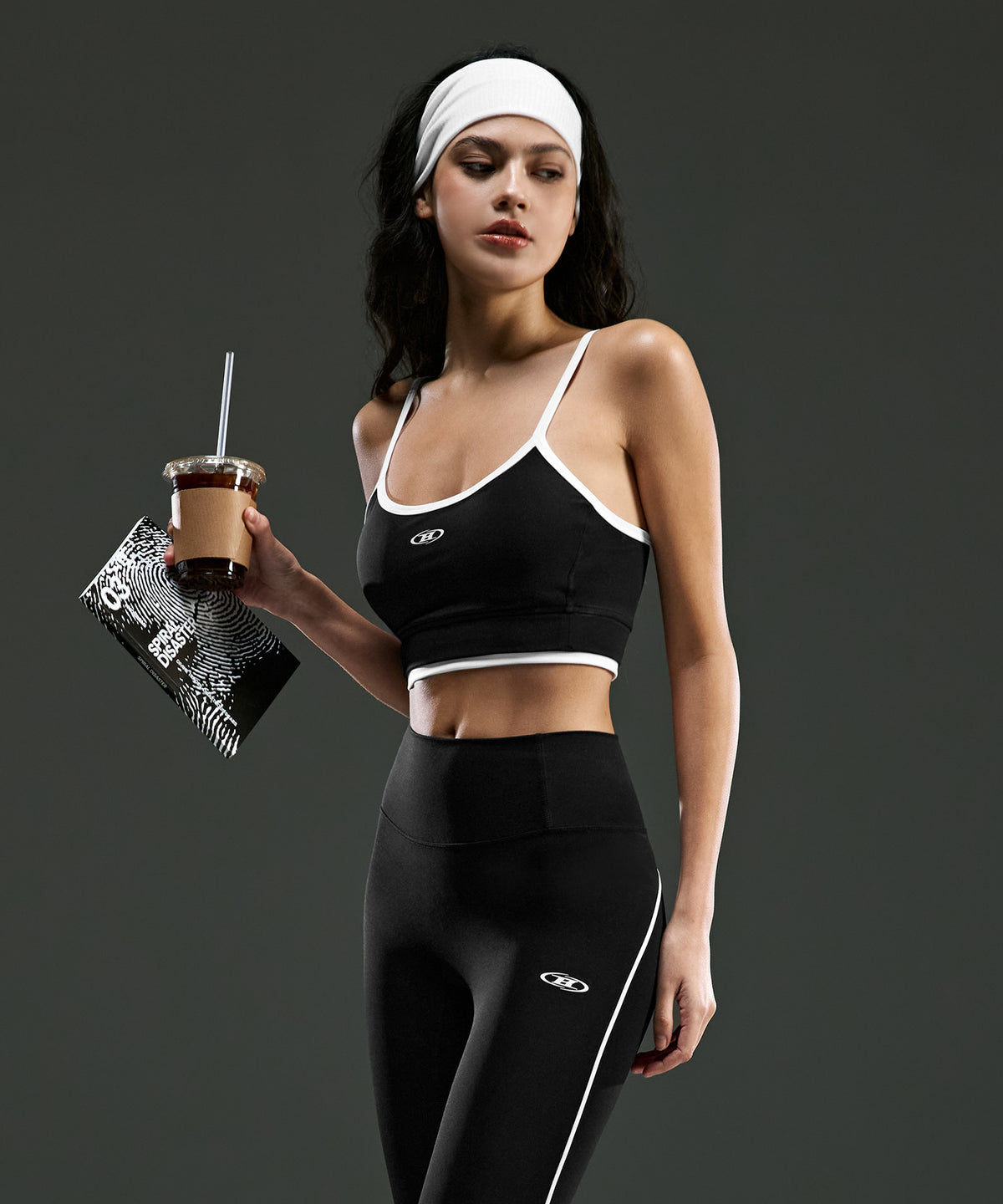 【韓国限定】W TWO TONE LINE BRA TOP [BLACK]