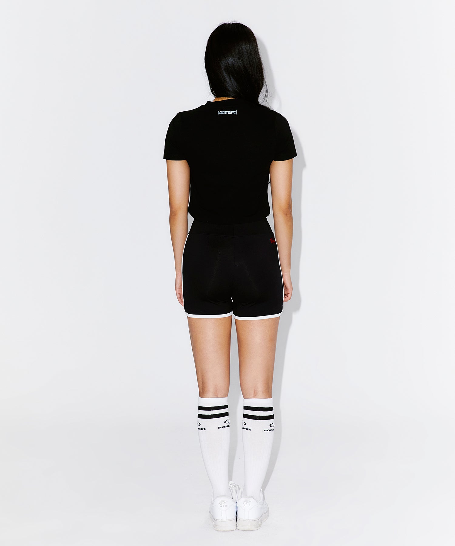 【予約販売：ご注文より1～3週間後に発送予定】MONSTERZYM SEMI CROP T-SHIRTS [BLACK]