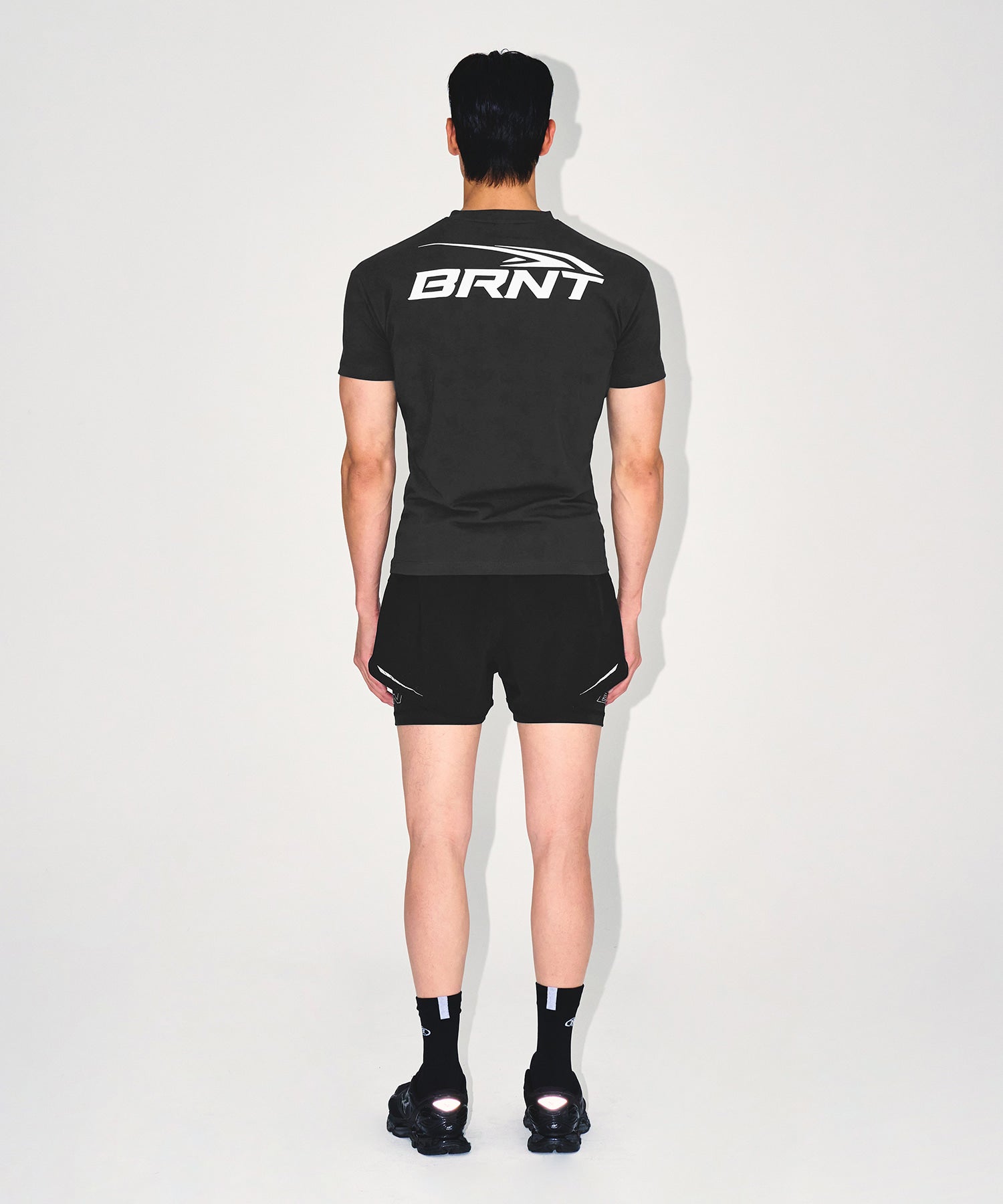 【予約販売：ご注文より1～3週間後に発送予定】BRNT BACK LOGO MUSCLE FIT T-SHIRTS [CHARCOAL]