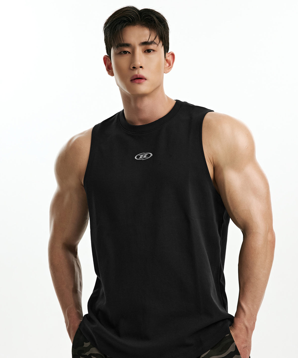 【韓国限定】SILVER B COMFORT FIT SLEEVELESS [BLACK]