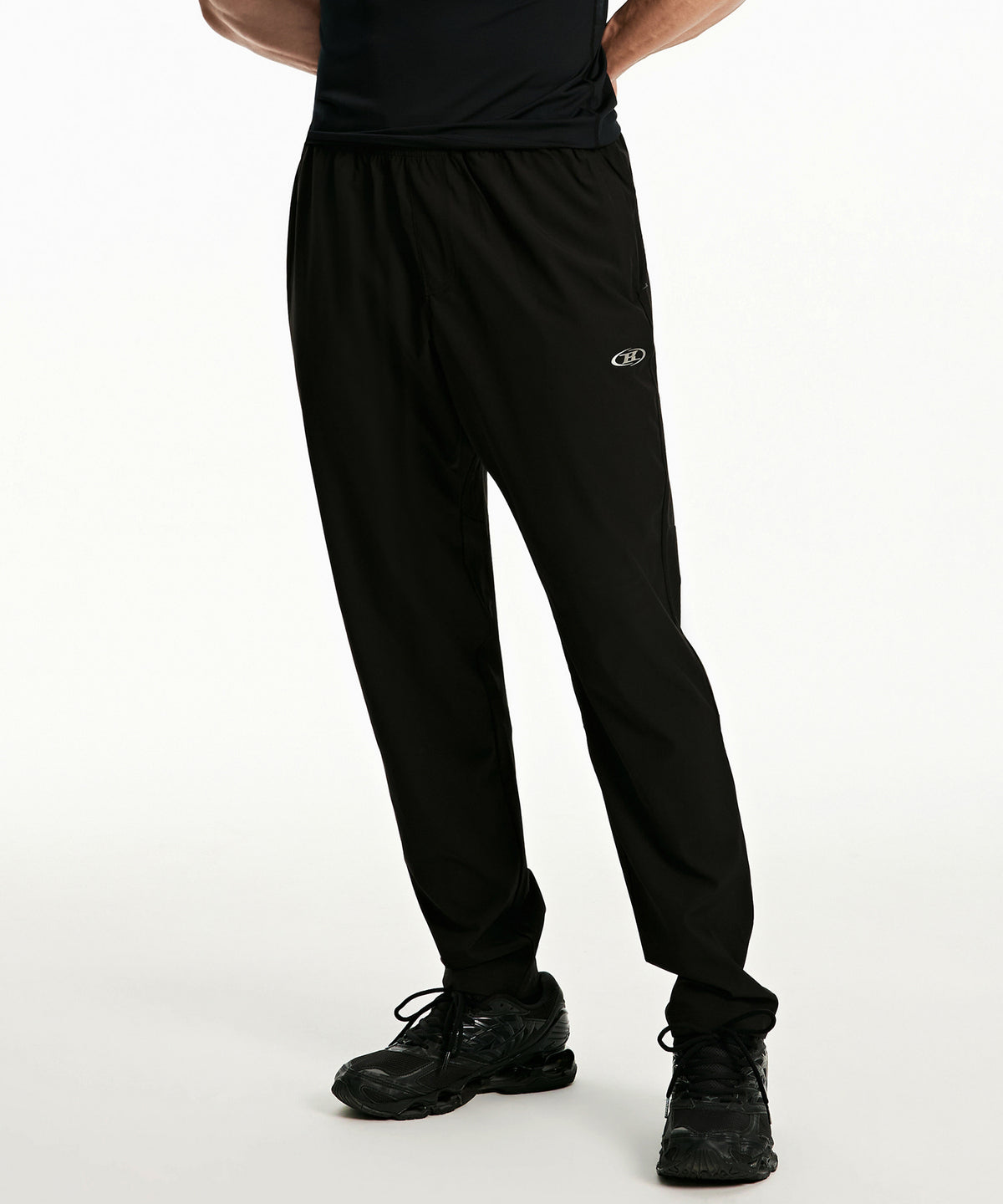 【韓国限定】SYMBOL B STRENGTH JOGGER PANTS [BLACK]
