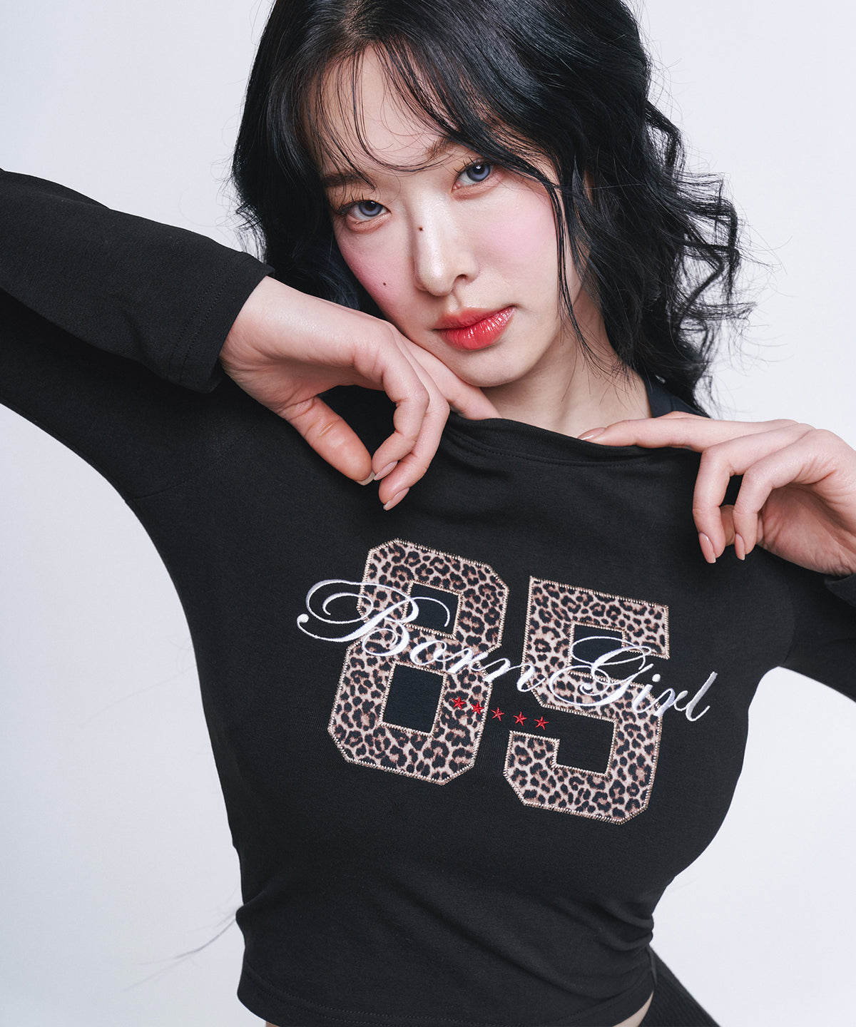 W BORN GIRL LEOPARD CROP LONGSLEEVE [BLACK]