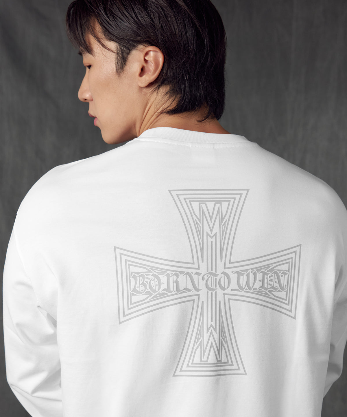 【韓国限定】GOTHIC CROSS LONG SLEEVE [WHITE]