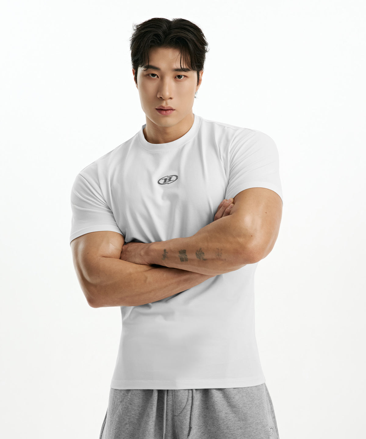 SILVER B LOGO MUSCLE FIT T-SHIRTS [WHITE]