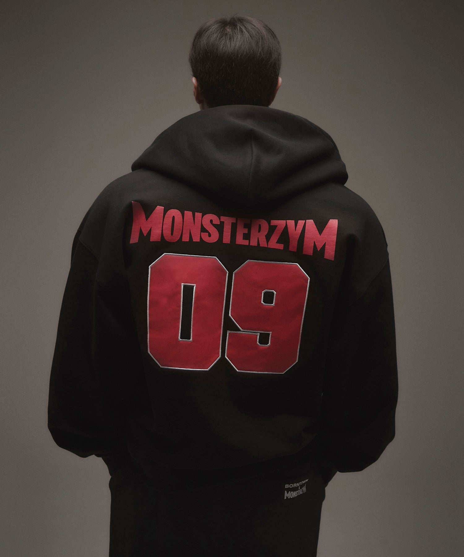 MONSTERZYM HOODIE ZIP-UP [BLACK]