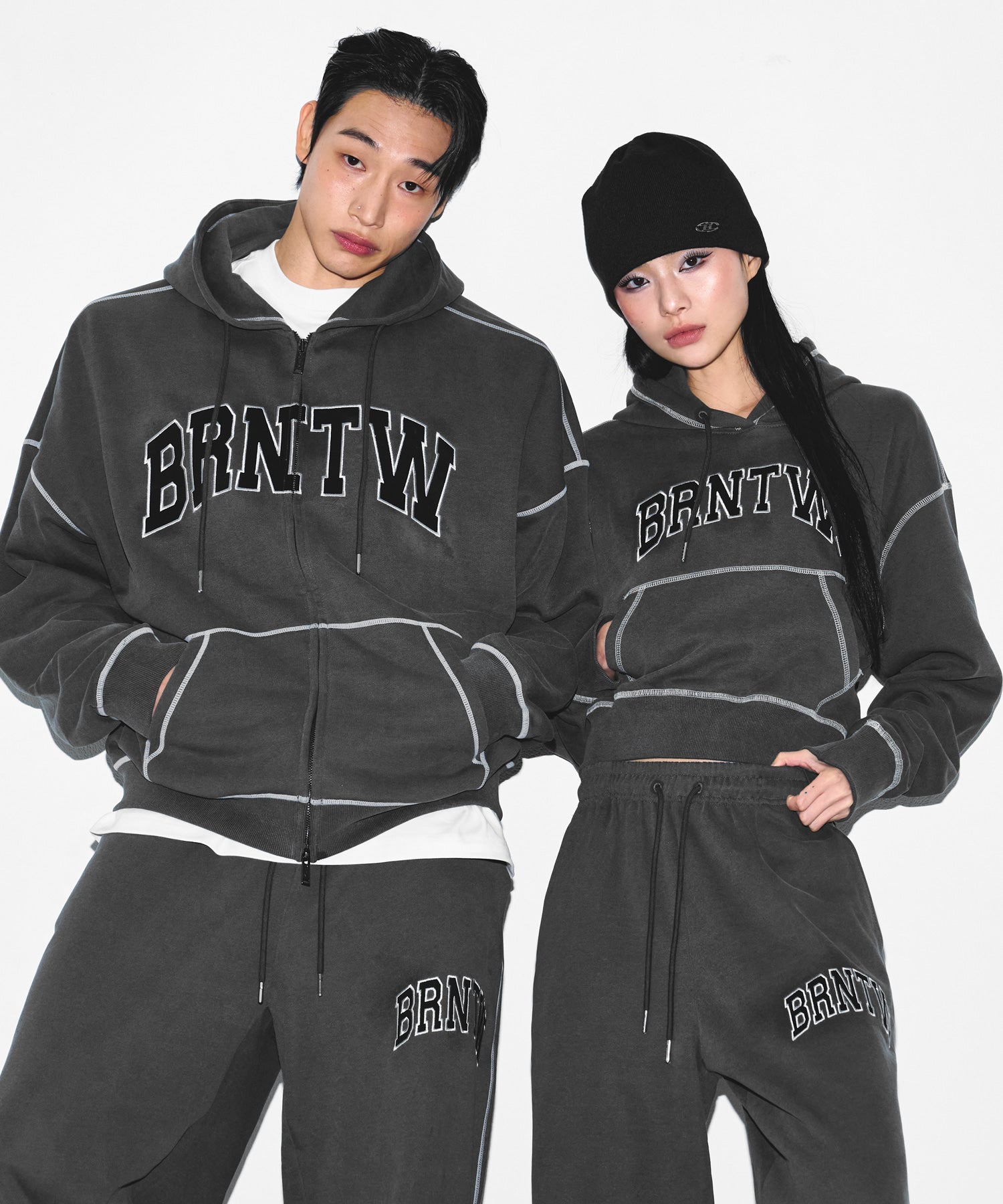 予約販売：ご注文より1～3週間後に発送予定】W PIGMENT DYEING CROP