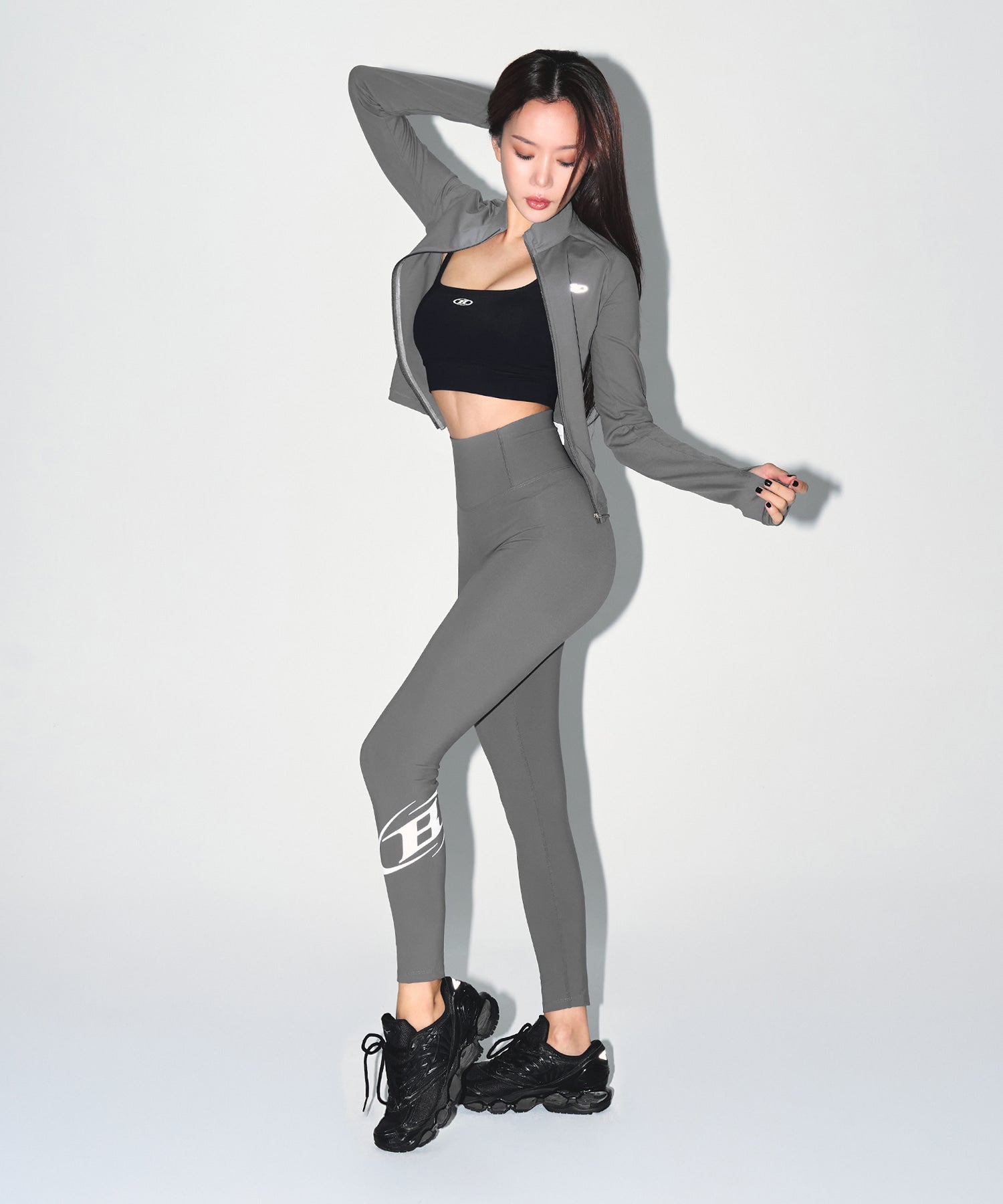 【予約販売：ご注文より1～3週間後に発送予定】W COMPRESSION FULL ZIP UP JACKET [CHARCOAL]