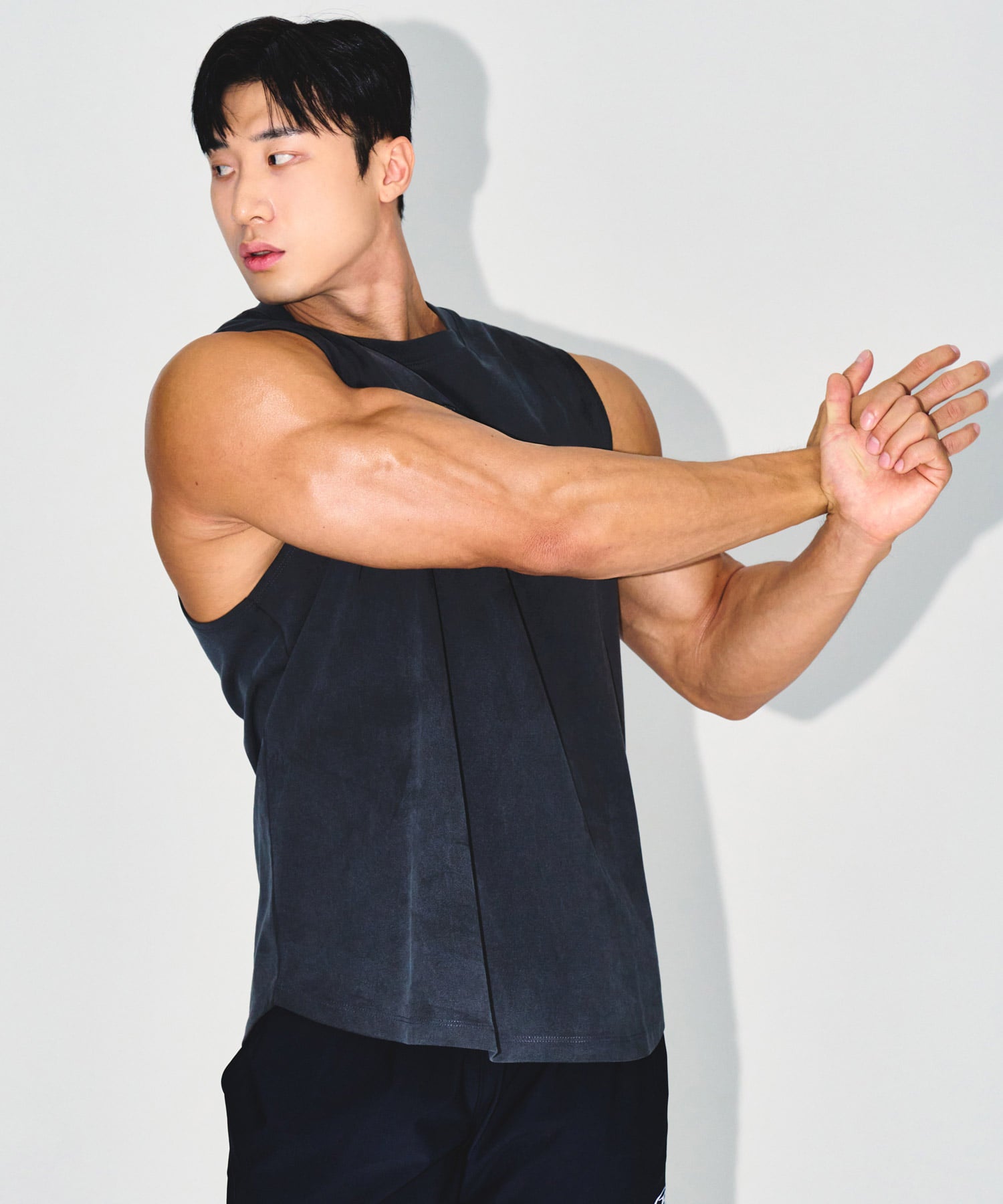 【予約販売：ご注文より1～3週間後に発送予定】SILVER B PIGMENT DYING SLEEVELESS [CHARCOAL]