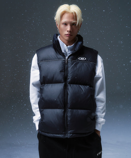 SYMBOL B PUFFER DOWN VEST [BLACK]