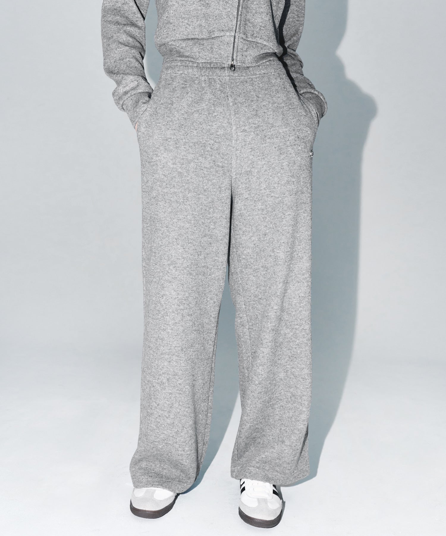 【予約販売：ご注文より1～3週間後に発送予定】W KNIT LIKE SEMI WIDE PANTS [MELANGE GREY]