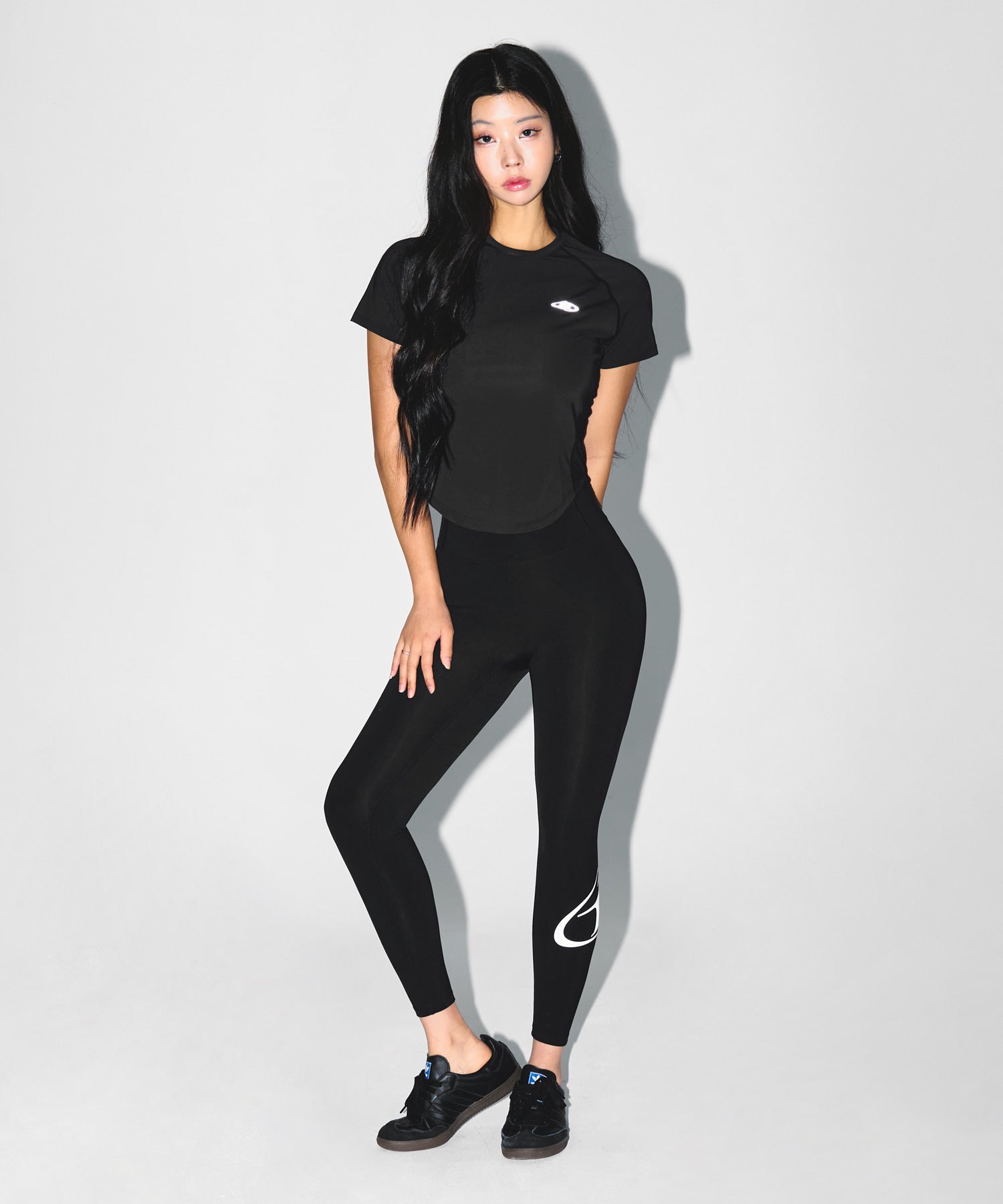 【予約販売：ご注文より1～3週間後に発送予定】W SYMBOL B VENTILATION T-SHIRTS [BLACK]