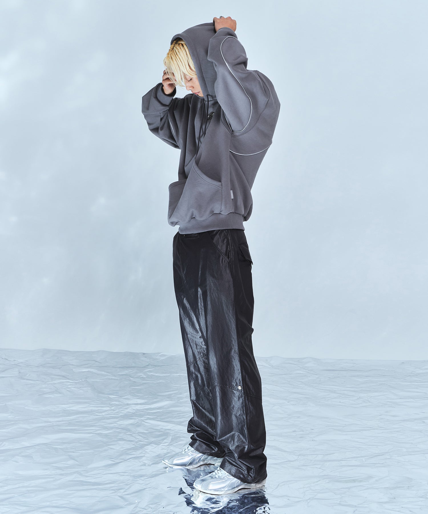 BIG CHROME REFLECTIVE LINE HOODIE [CHARCOAL]