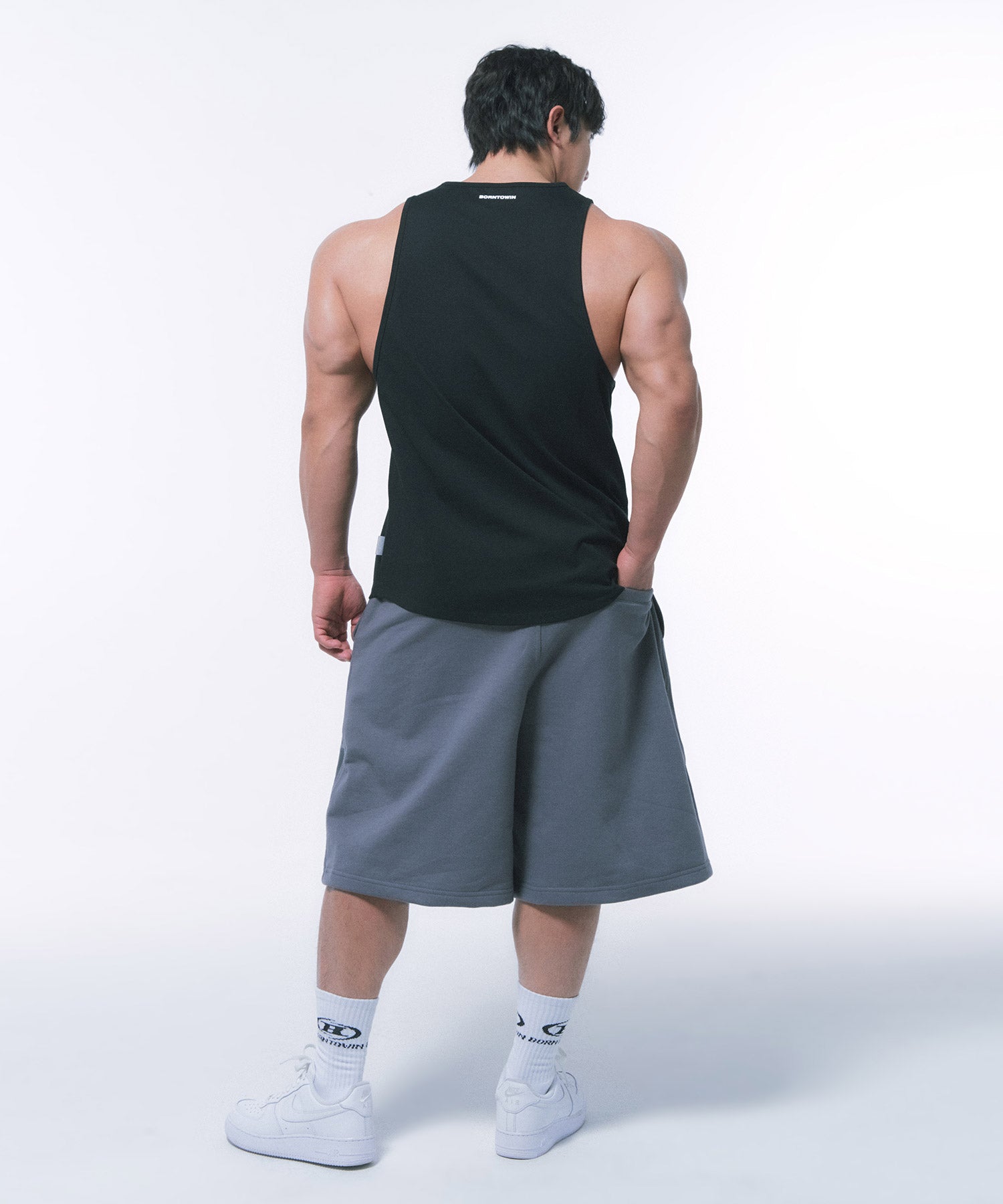 RAISEBORN NEW FIT SLEEVELESS [BLACK]