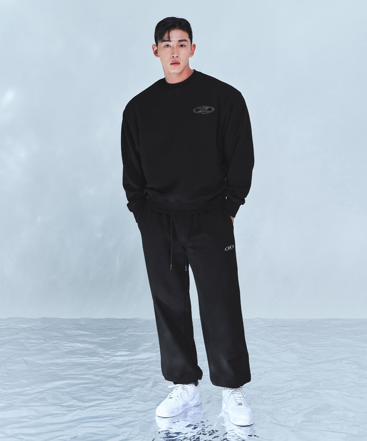 CHROME B JOGGER PANTS [BLACK]