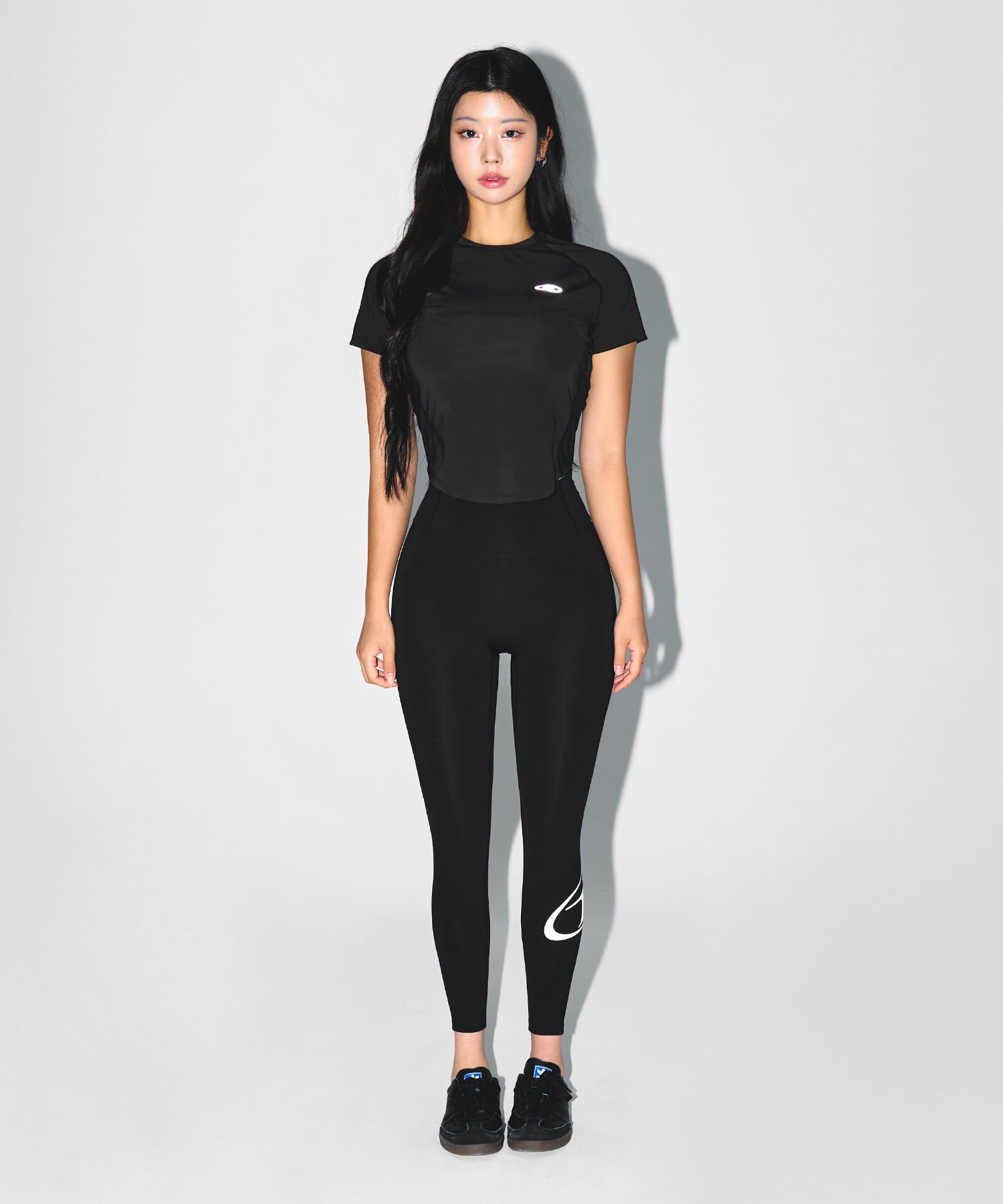 【予約販売：ご注文より1～3週間後に発送予定】W SYMBOL B VENTILATION T-SHIRTS [BLACK]