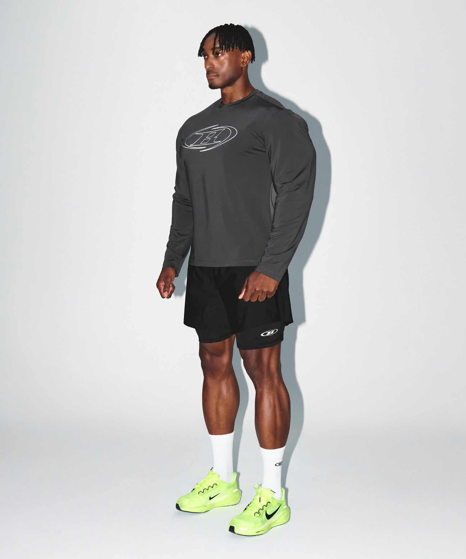 【予約販売：ご注文より1～3週間後に発送予定】STROKE B QUICK DRY LONG SLEEVE [CHARCOAL]
