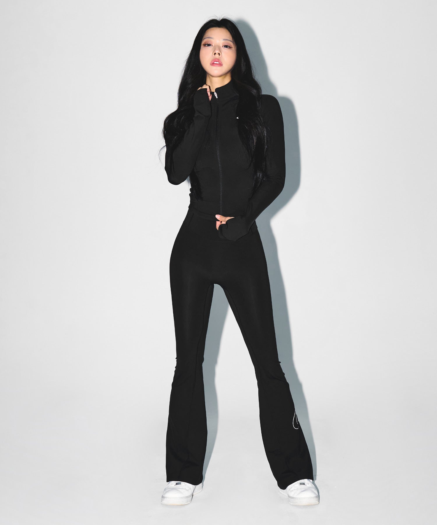 【予約販売：ご注文より1～3週間後に発送予定】W COMPRESSION FULL ZIP UP JACKET [BLACK]