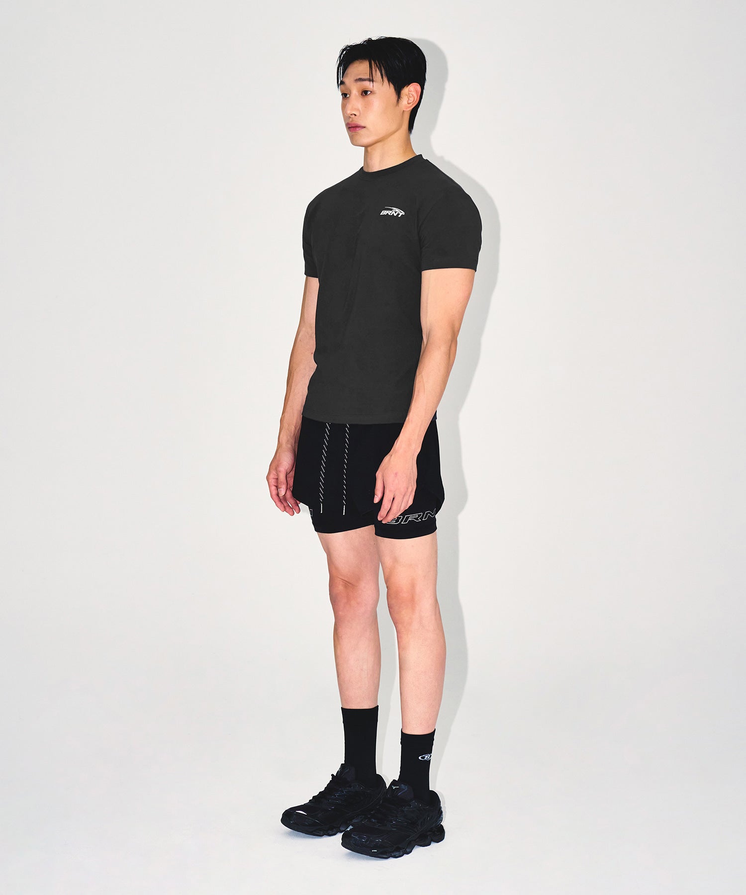 【予約販売：ご注文より1～3週間後に発送予定】BRNT BACK LOGO MUSCLE FIT T-SHIRTS [CHARCOAL]