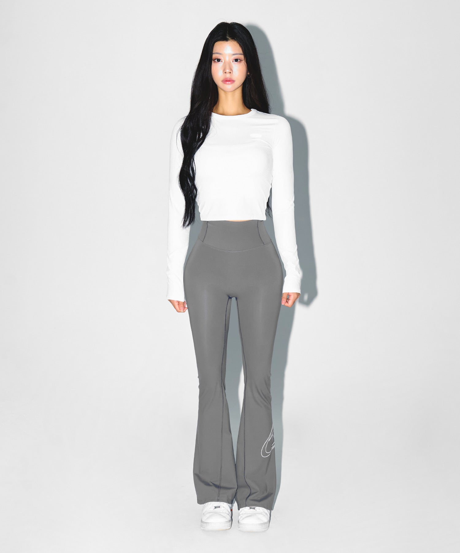 【予約販売：ご注文より1～3週間後に発送予定】W FITNESS RIBBED LONG SLEEVE [WHITE]