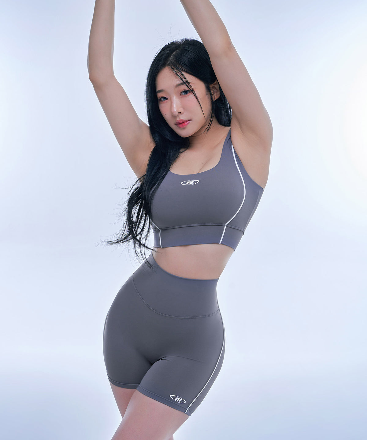 W SYMBOL B PIPING TANK TOP [CHARCOAL]