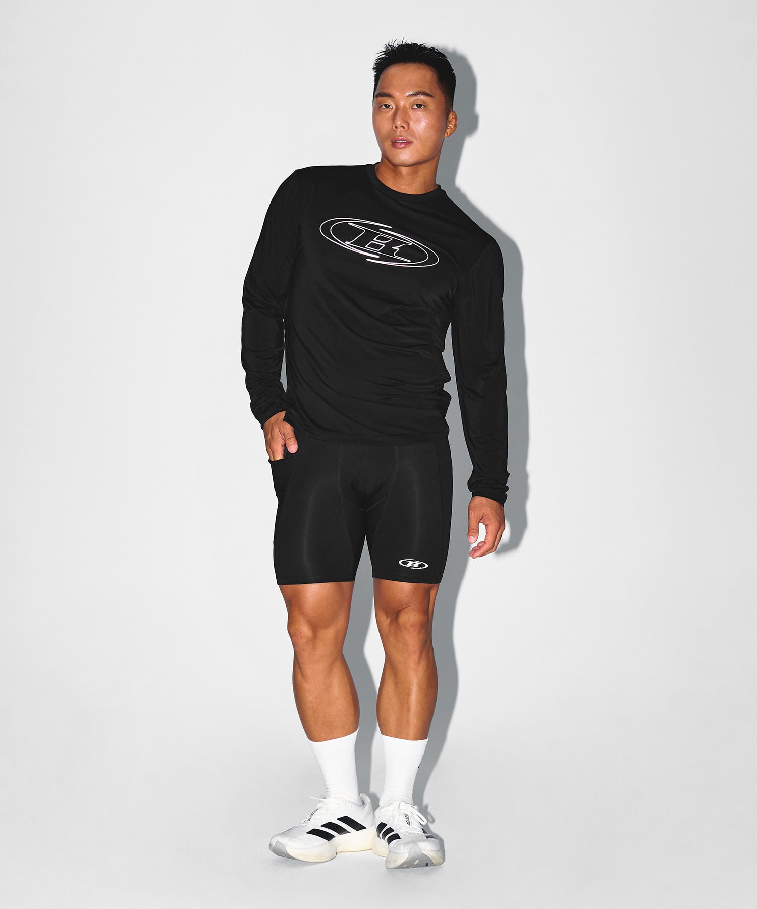 【予約販売：ご注文より1～3週間後に発送予定】BRN OUTBAND SHORT LEGGINGS [BLACK]
