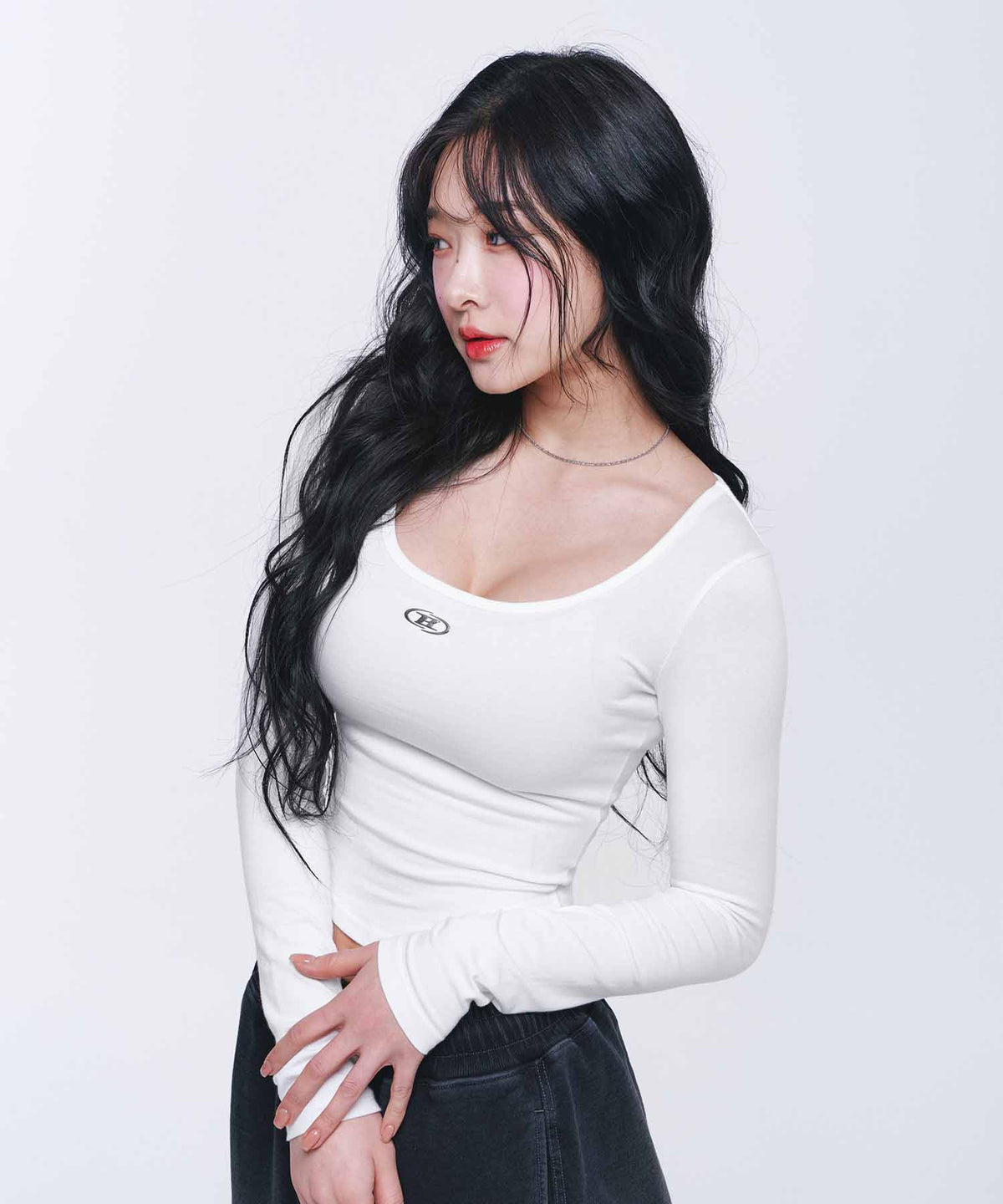 【韓国限定】W U-NECK MODAL LONG SLEEVE [WHITE]