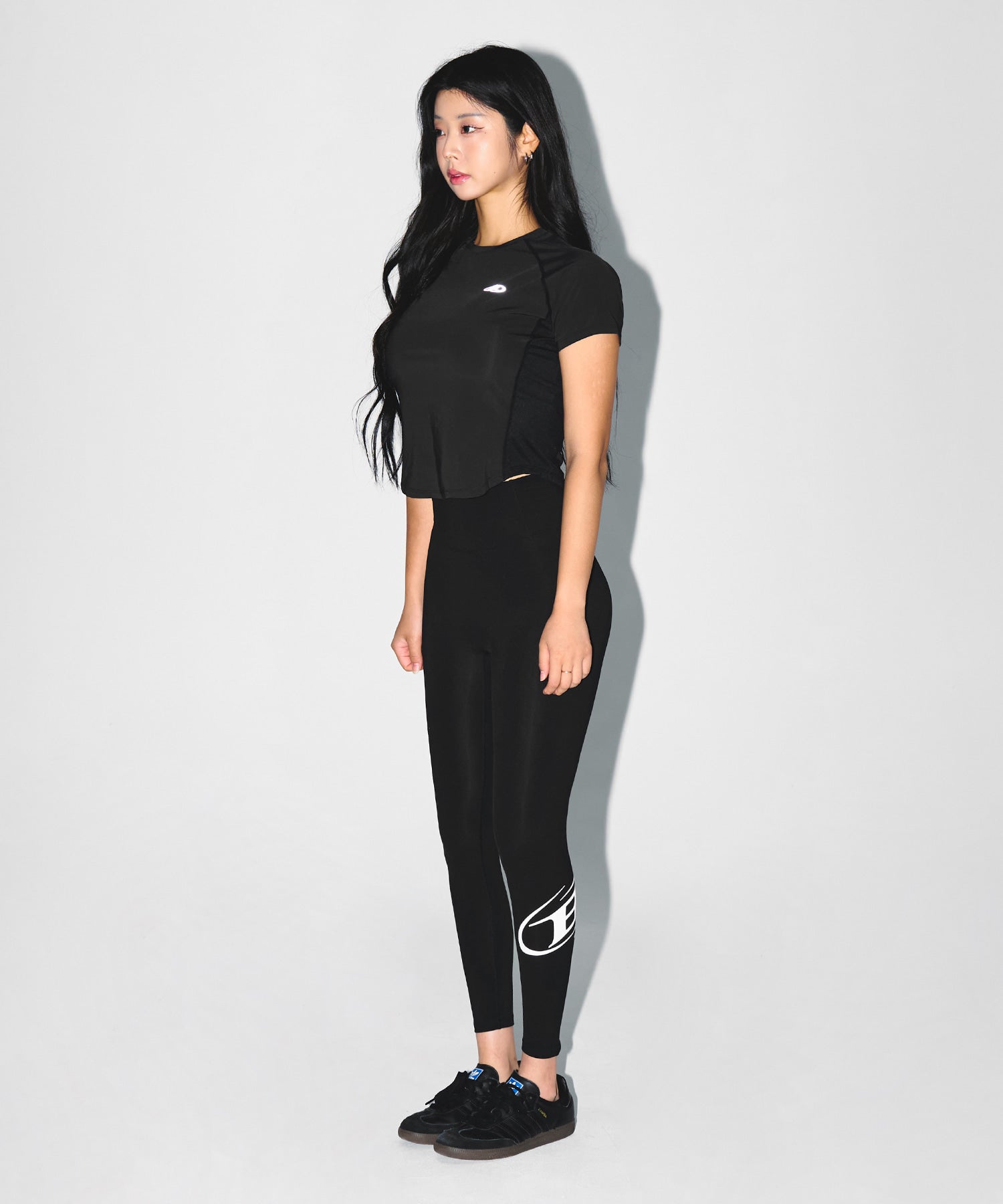 【予約販売：ご注文より1～3週間後に発送予定】W SYMBOL B VENTILATION T-SHIRTS [BLACK]