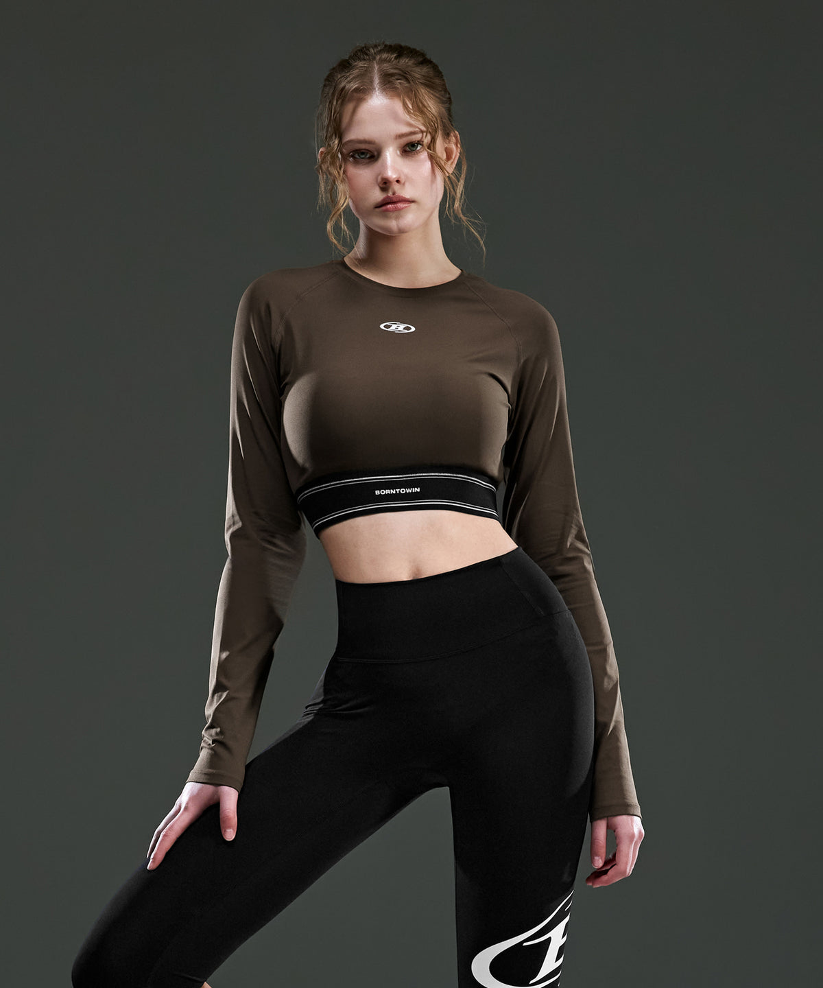 【予約販売：ご注文より1～3週間後に発送予定】W DOUBLE LINE BAND LONG SLEEVE [BROWN]