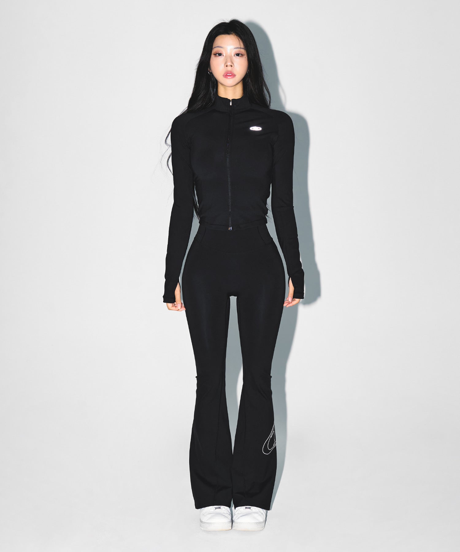 【予約販売：ご注文より1～3週間後に発送予定】W COMPRESSION FULL ZIP UP JACKET [BLACK]