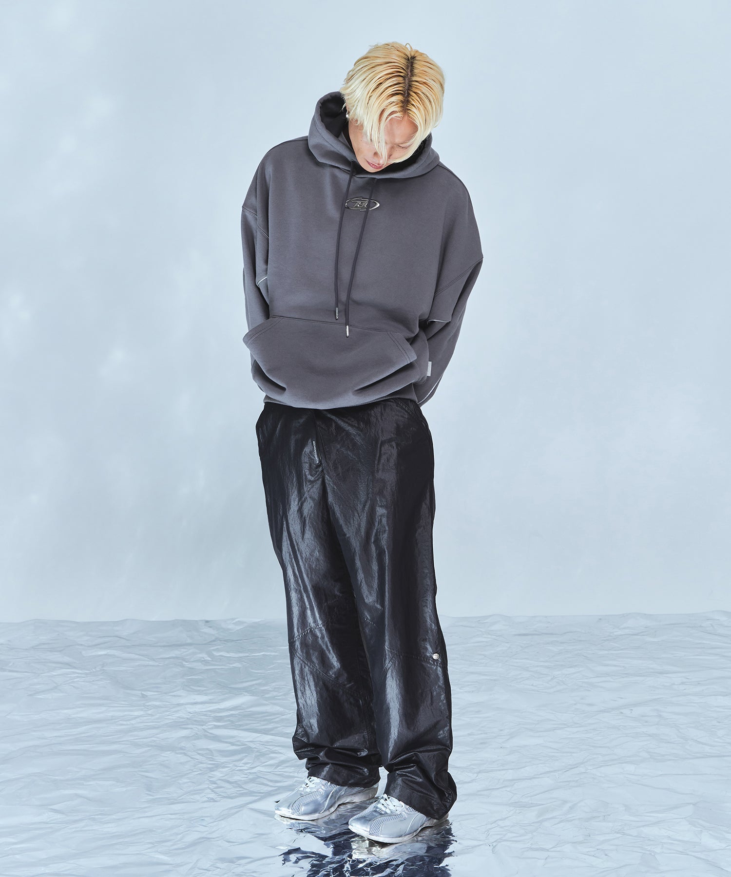 BIG CHROME REFLECTIVE LINE HOODIE [CHARCOAL]