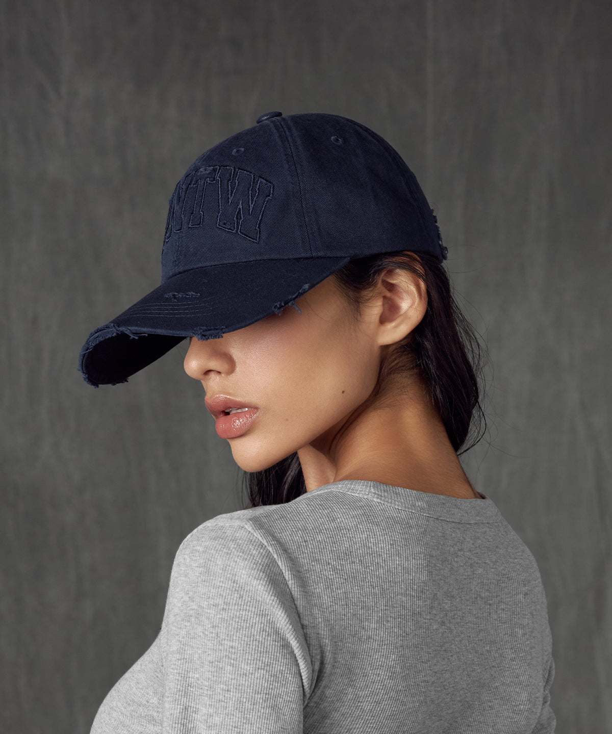 【韓国限定】BRNTW DAMAGE BALL CAP [NAVY]