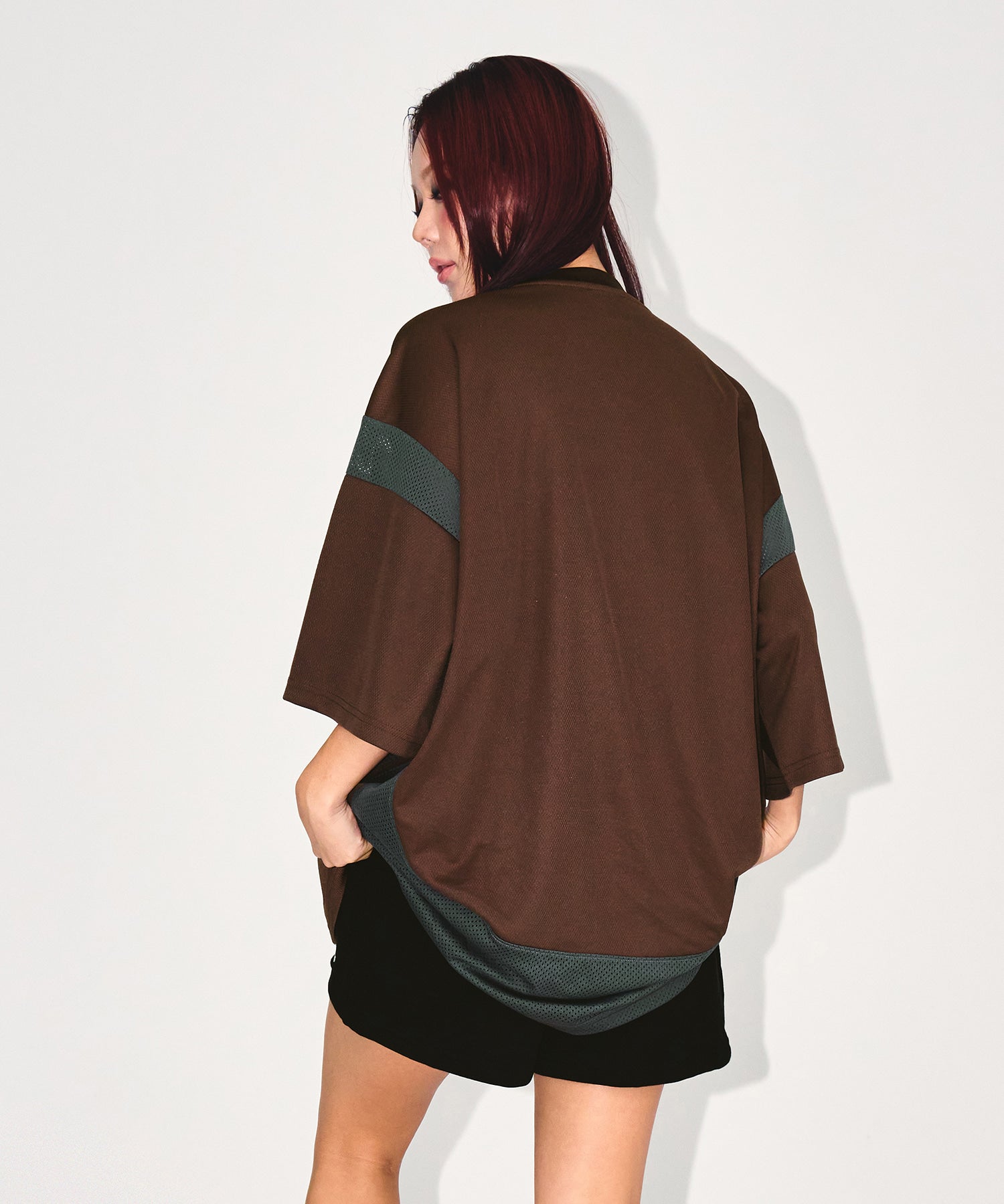 【予約販売：ご注文より1～3週間後に発送予定】09 APPLIQUE RUGBY JERSEY T-SHIRTS [BROWN]