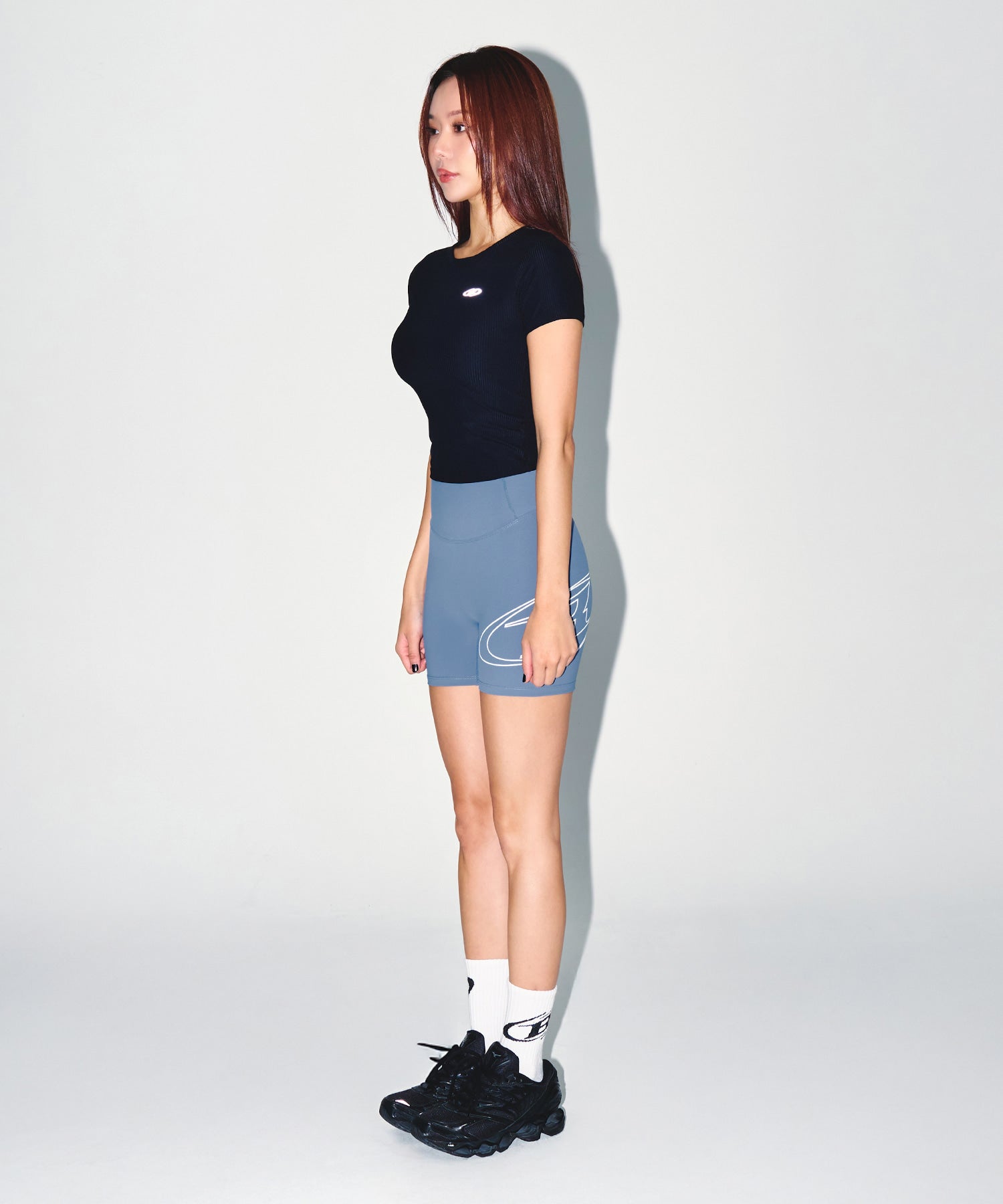 【予約販売：ご注文より1～3週間後に発送予定】W FITNESS RIBBED T-SHIRTS [BLACK]
