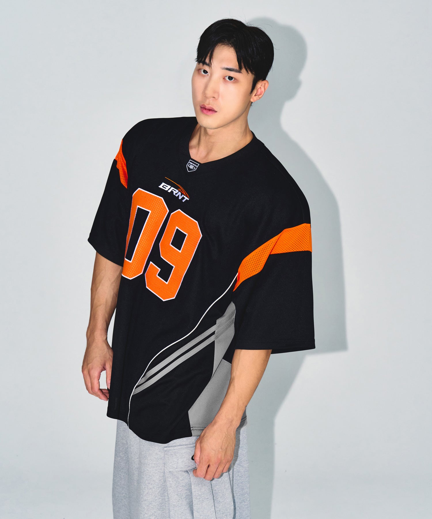 【予約販売：ご注文より1～3週間後に発送予定】09 APPLIQUE RUGBY JERSEY T-SHIRTS [BLACK]