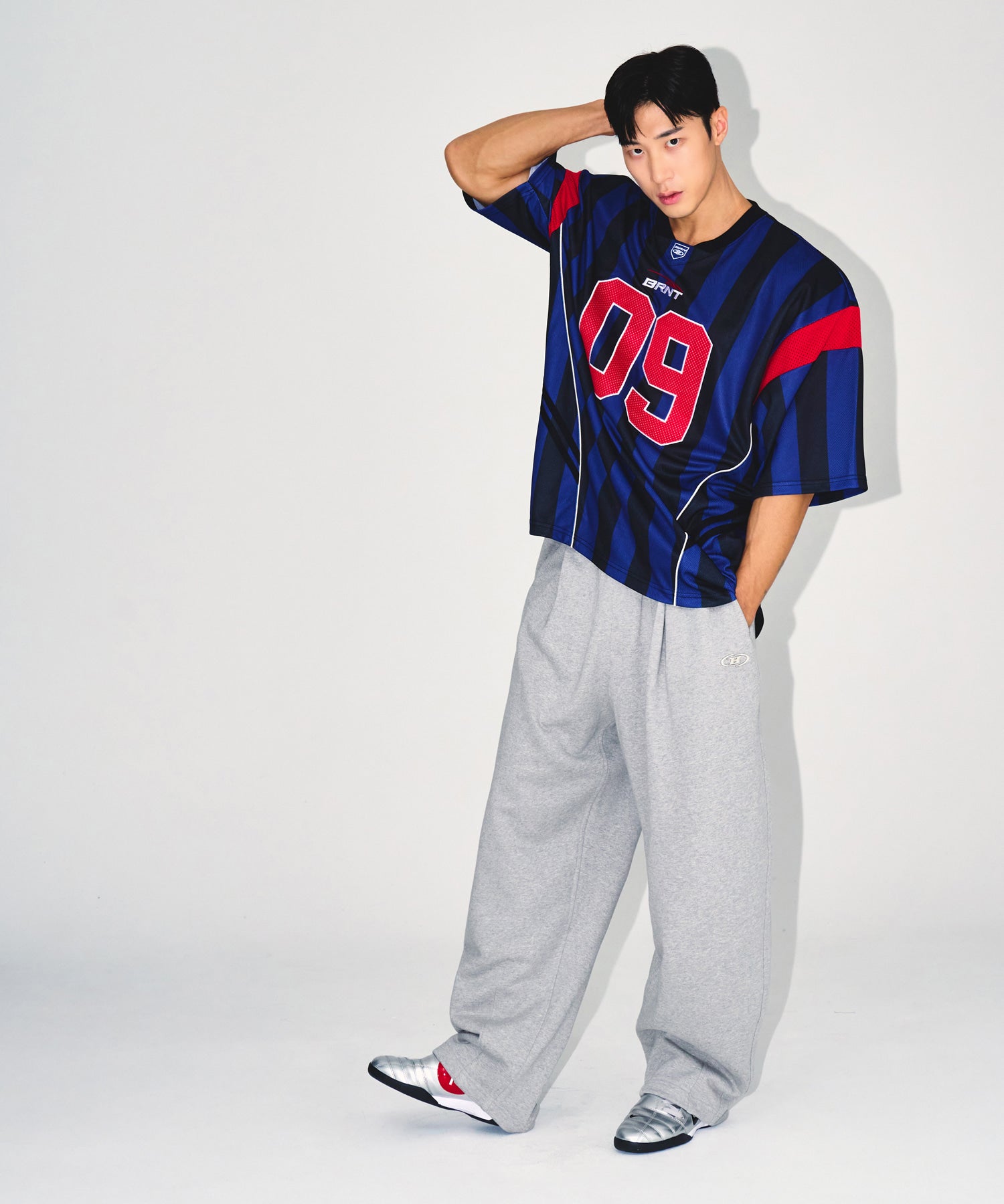 【予約販売：ご注文より1～3週間後に発送予定】09 APPLIQUE RUGBY JERSEY T-SHIRTS [BLUE]